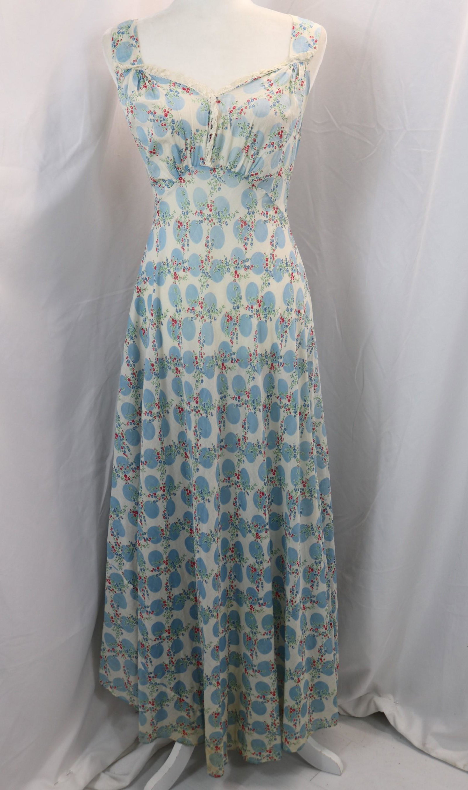 vintage 1930's blue & white floral cotton negligee: approx. 34 bust, 29 waist, holes in lace, underarm damage, large holes, old repair, see photos