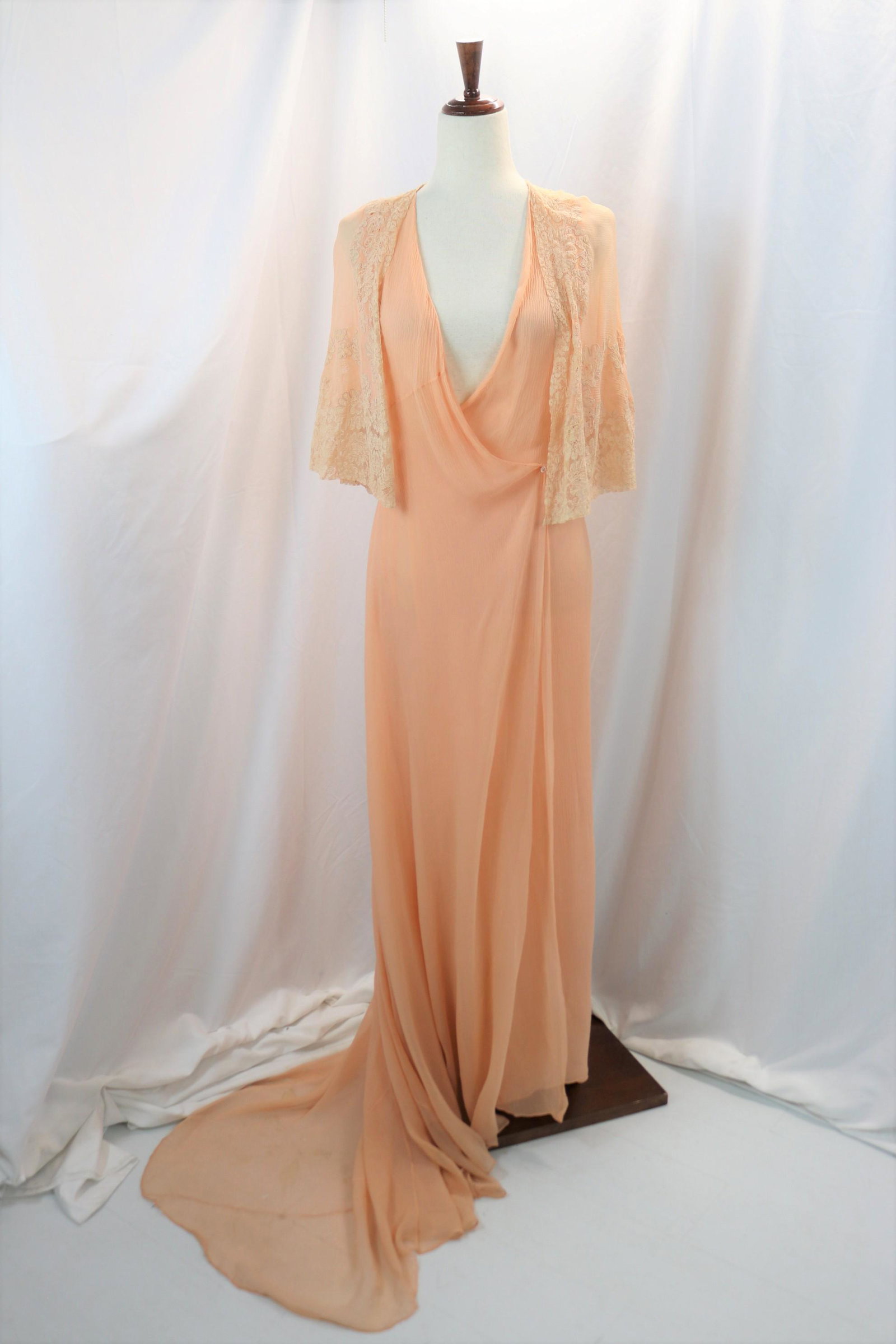 vintage 1930's Plymouth Shops peach silk & lace negligee robe with train: approx. 36 bust, 36 waist, some holes on shawl collar, some stains and holes on train & lace, see photos