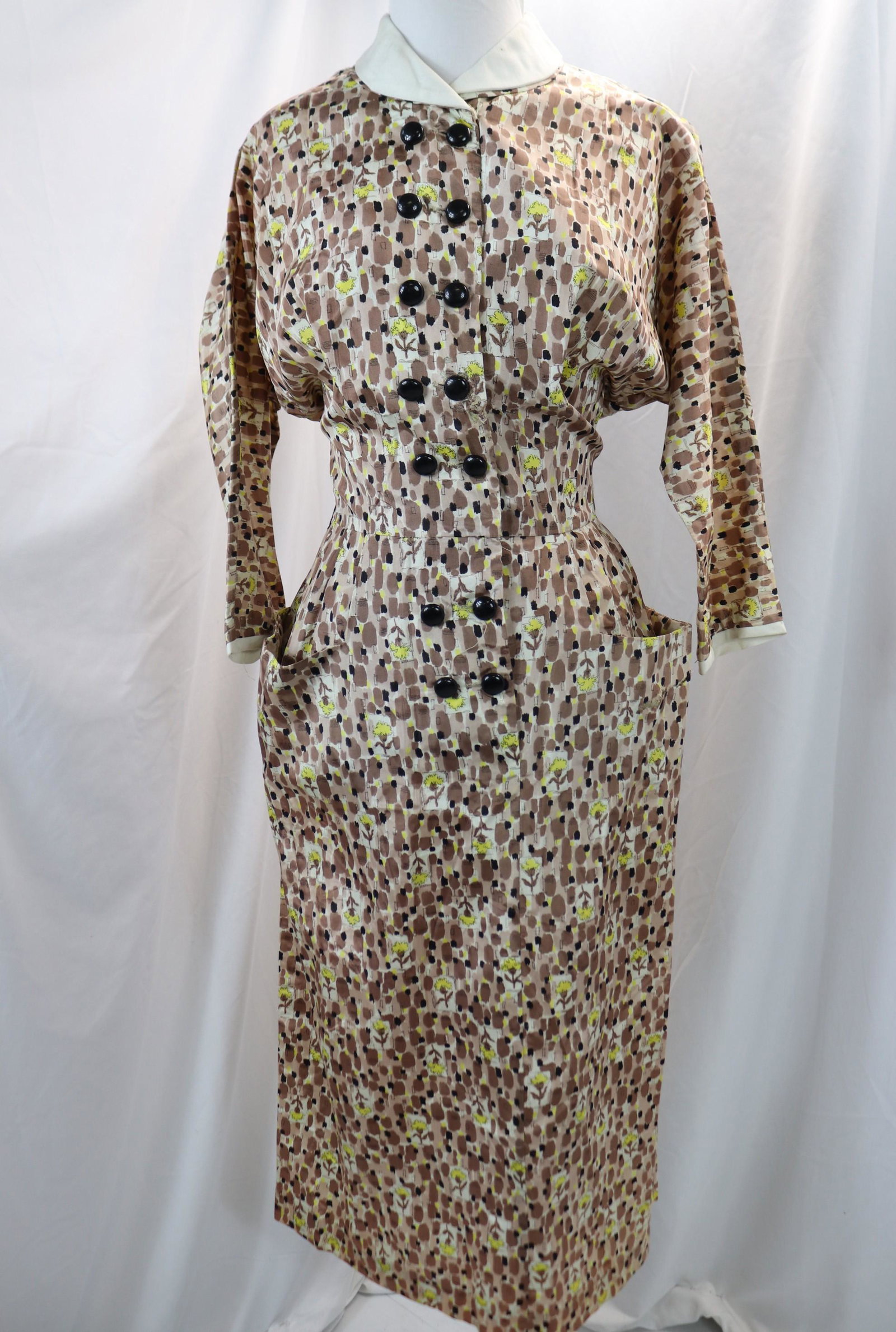vintage 1940's brown rayon taffeta blend pencil skirt dress: approx. 36 bust, 28 waist, 40 hip, has damage near 4th button down, see photos