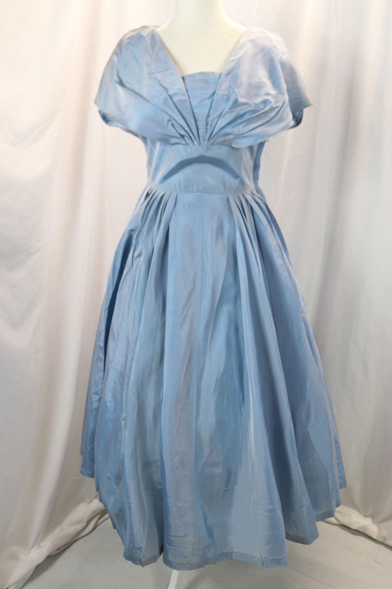 vintage 1950's Toni Karen light blue pleated party dress old store stock (1 of 12)