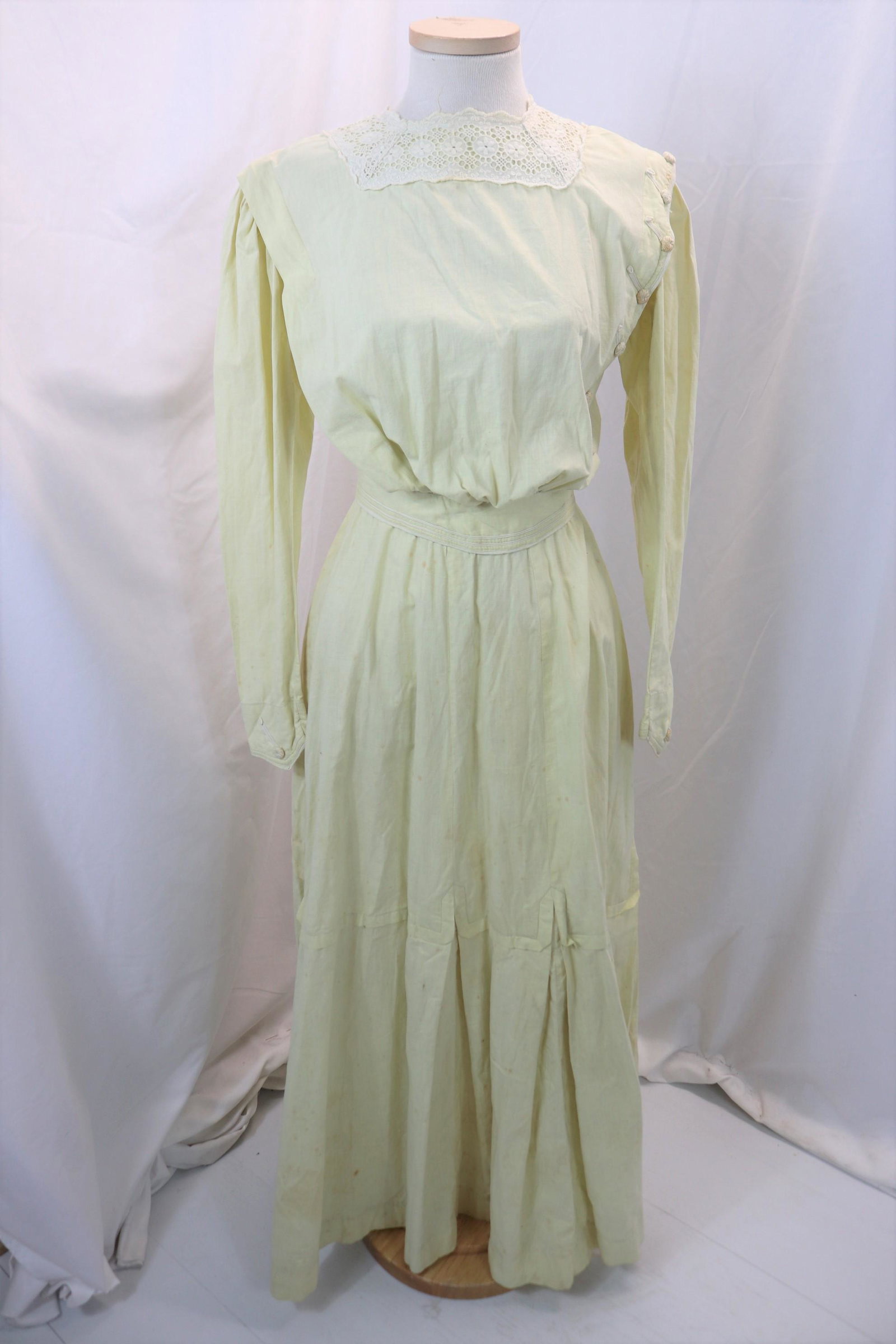 Edwardian 1910's pale yellow & eyelet cotton walking dress: approx. 32 bust, 20 waist, does have stains, see photos