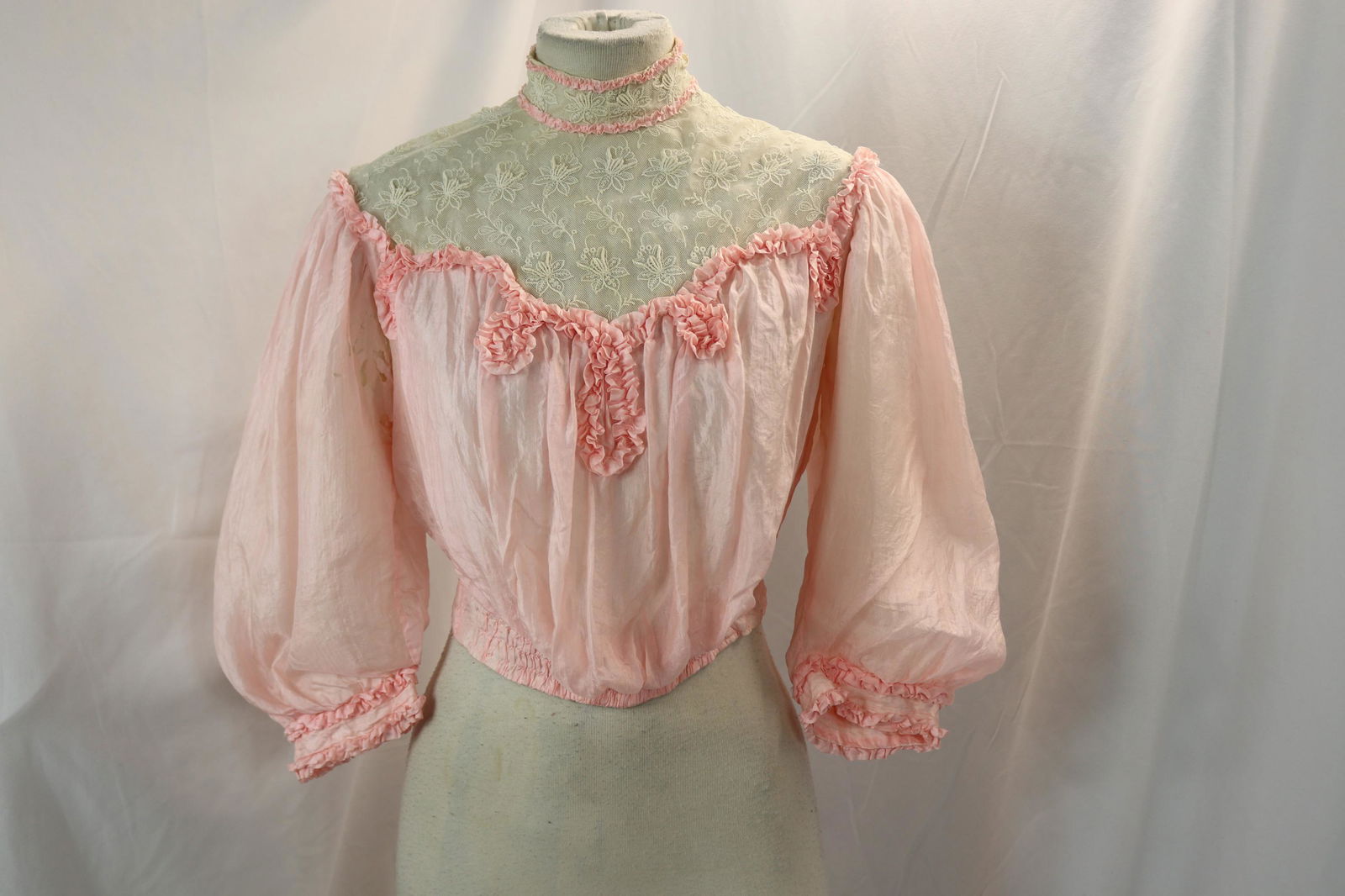 antique 1890's pink silk & lace bodice (1 of 8)