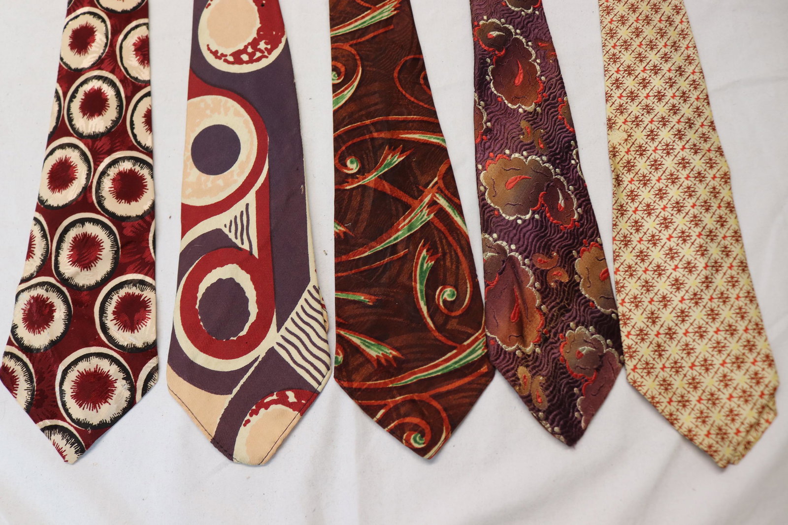 Lot of 5 Men's Vintage Ties (1 of 11)
