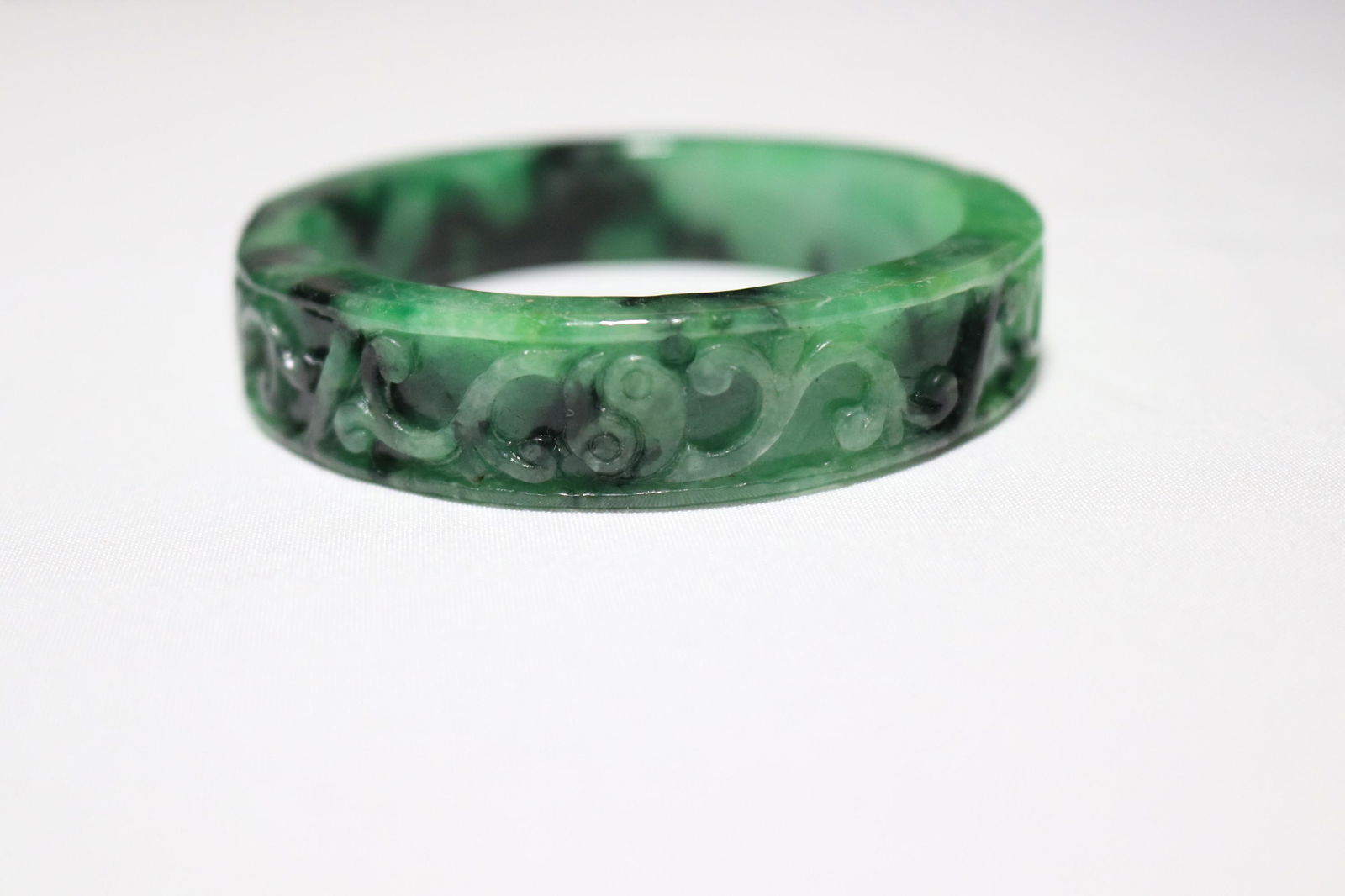 Vintage Chinese Carved Jade Bangle Bracelet (1 of 3)