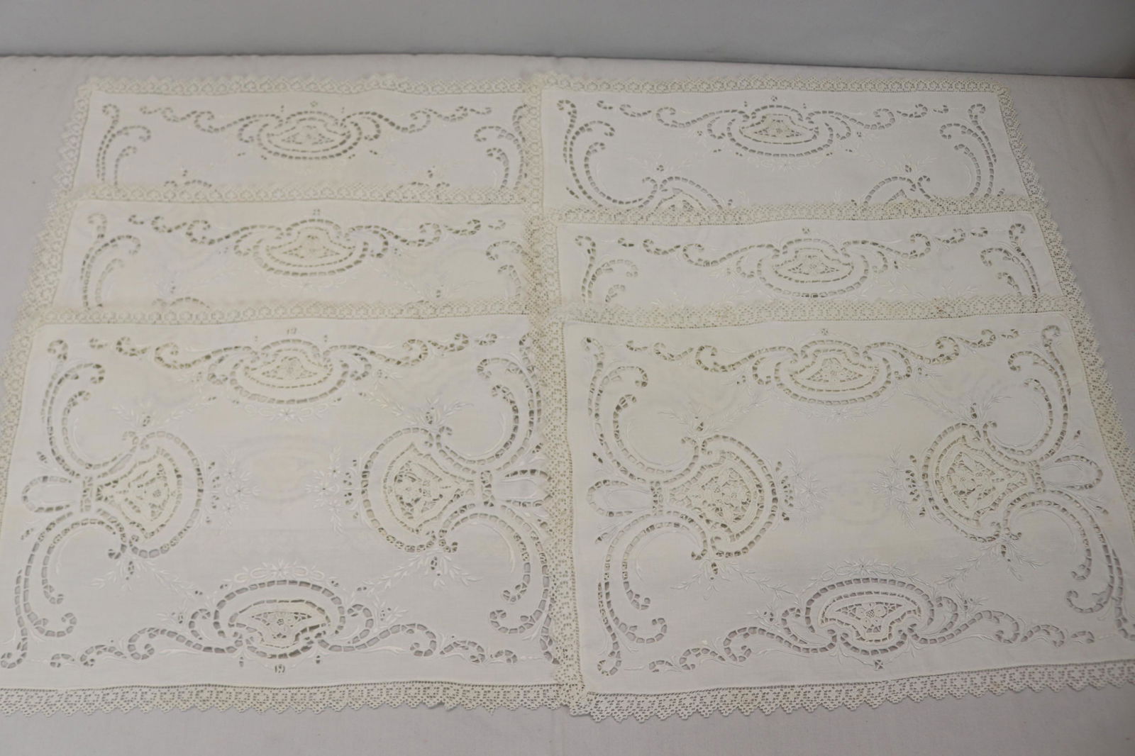 Lot of 6 Vintage Mixed Lace Placemats: see photo's