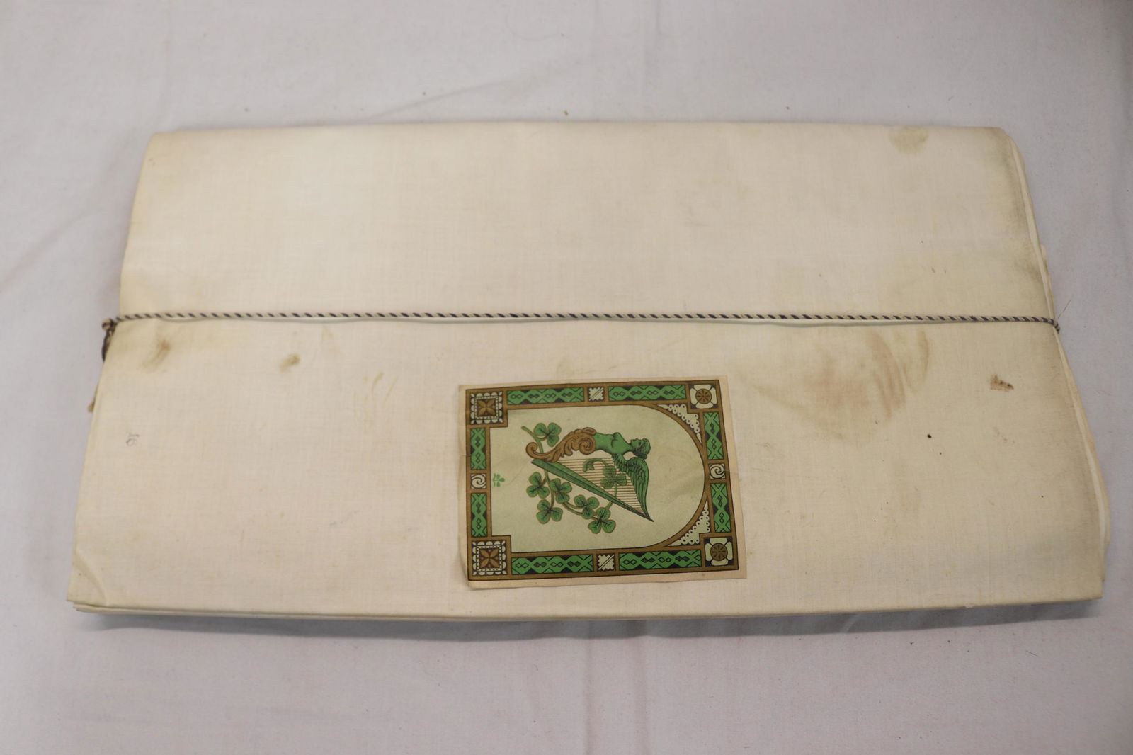 Old Store Stock Vintage Linen Sheet Fabric: some storage marks, see photo's