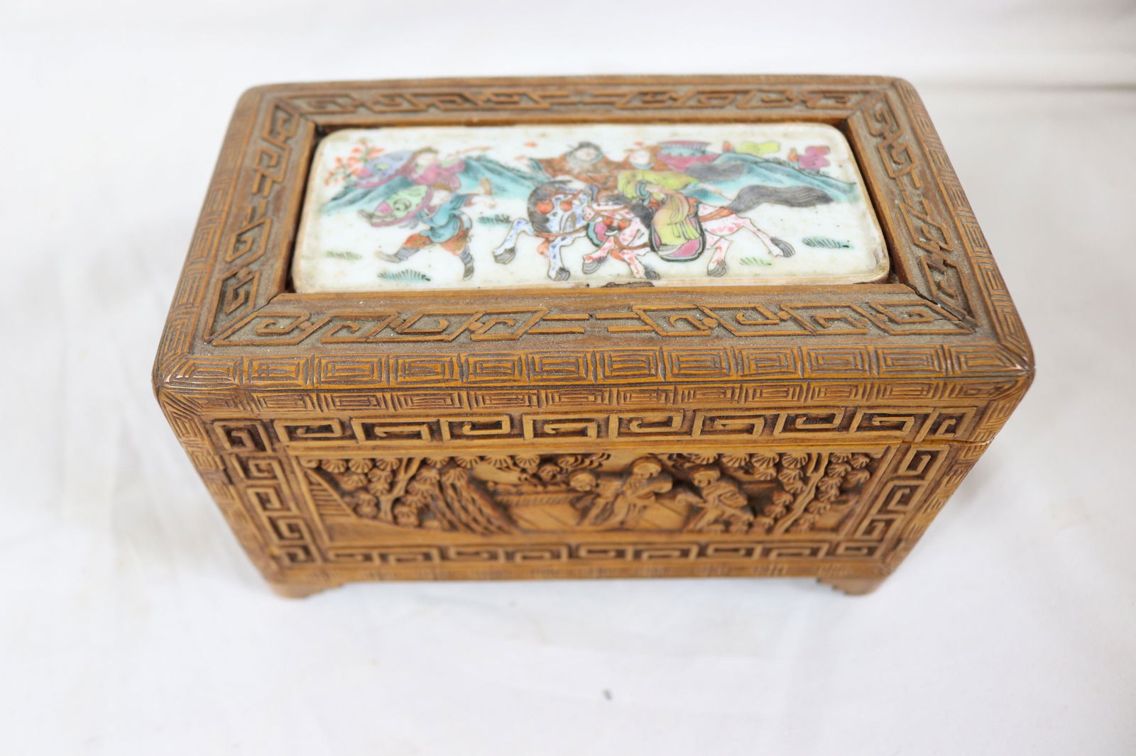 Antique Chinese Porcelain Plaque Set in Top of Carved Box (1 of 12)