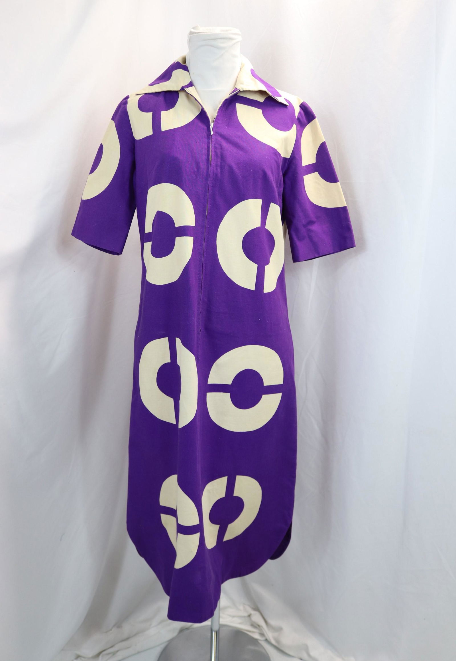 Vintage 1970 Marimekko Purple & White Cotton Circle Print Zipper Front Dress/Robe (1 of 12)