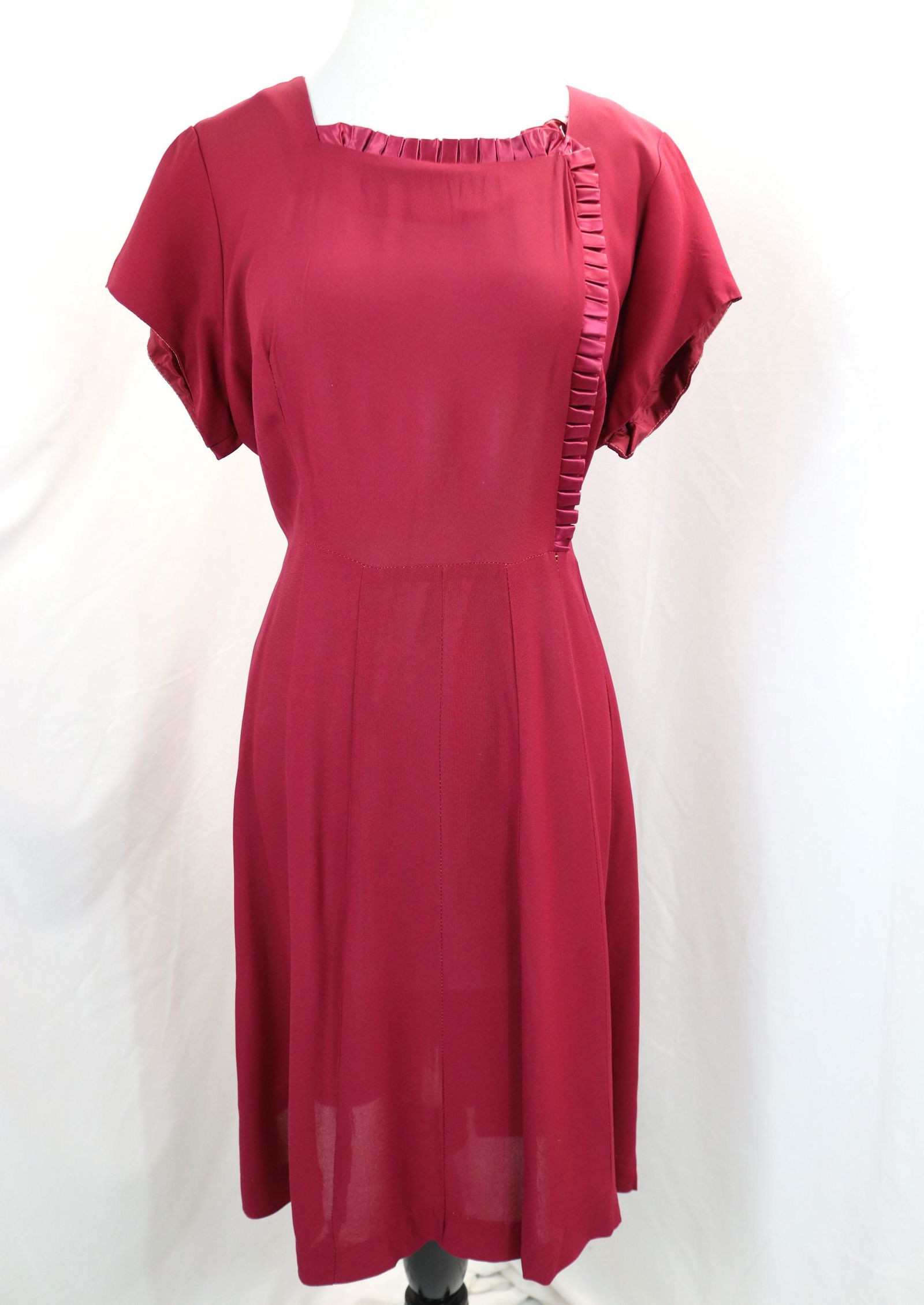 Vintage 1950's Maroon Rayon Cocktail Dress (1 of 5)