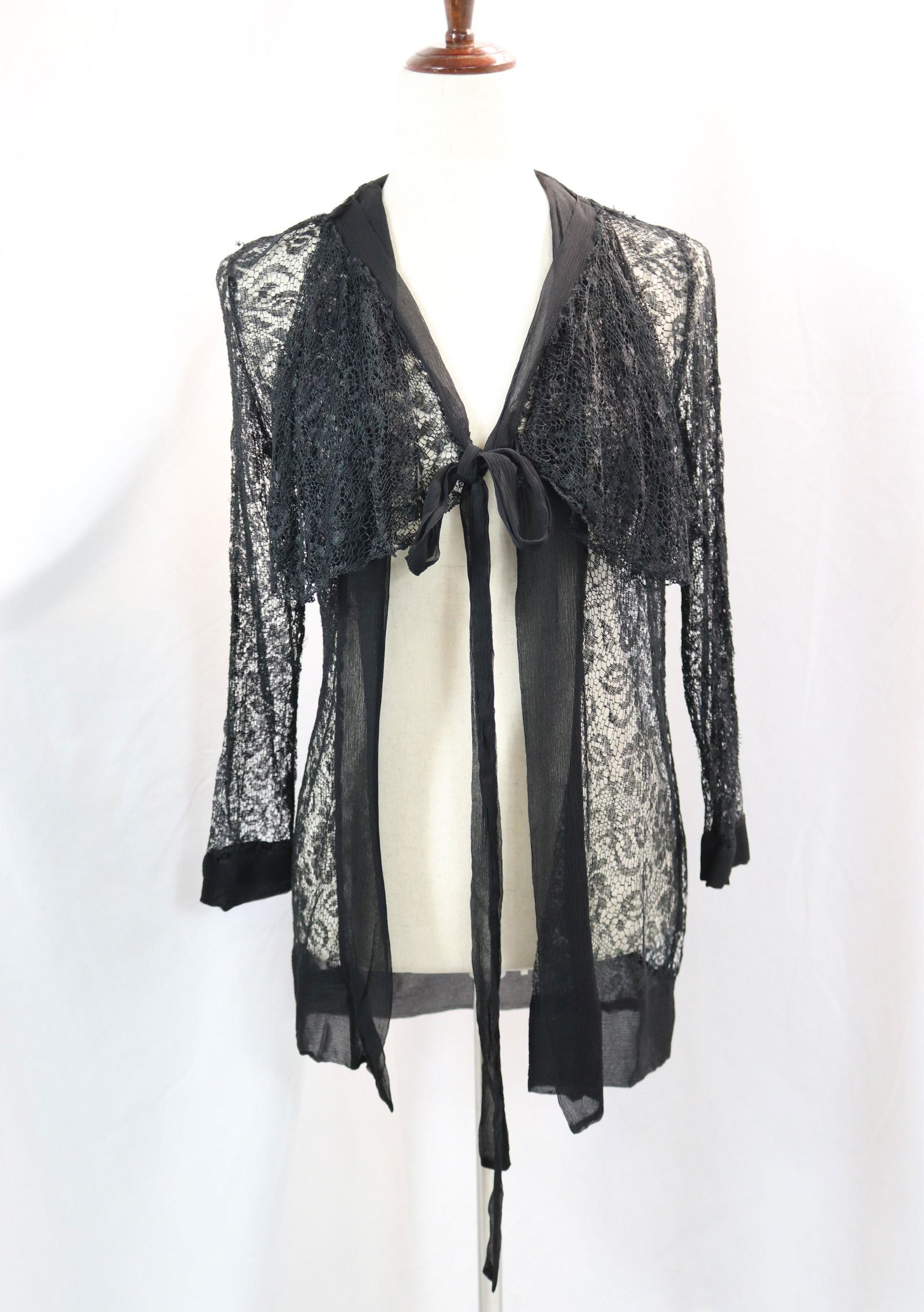 Vintage 1920's Black Lace & Silk Long Sleeve Sweater/Jacket (1 of 6)