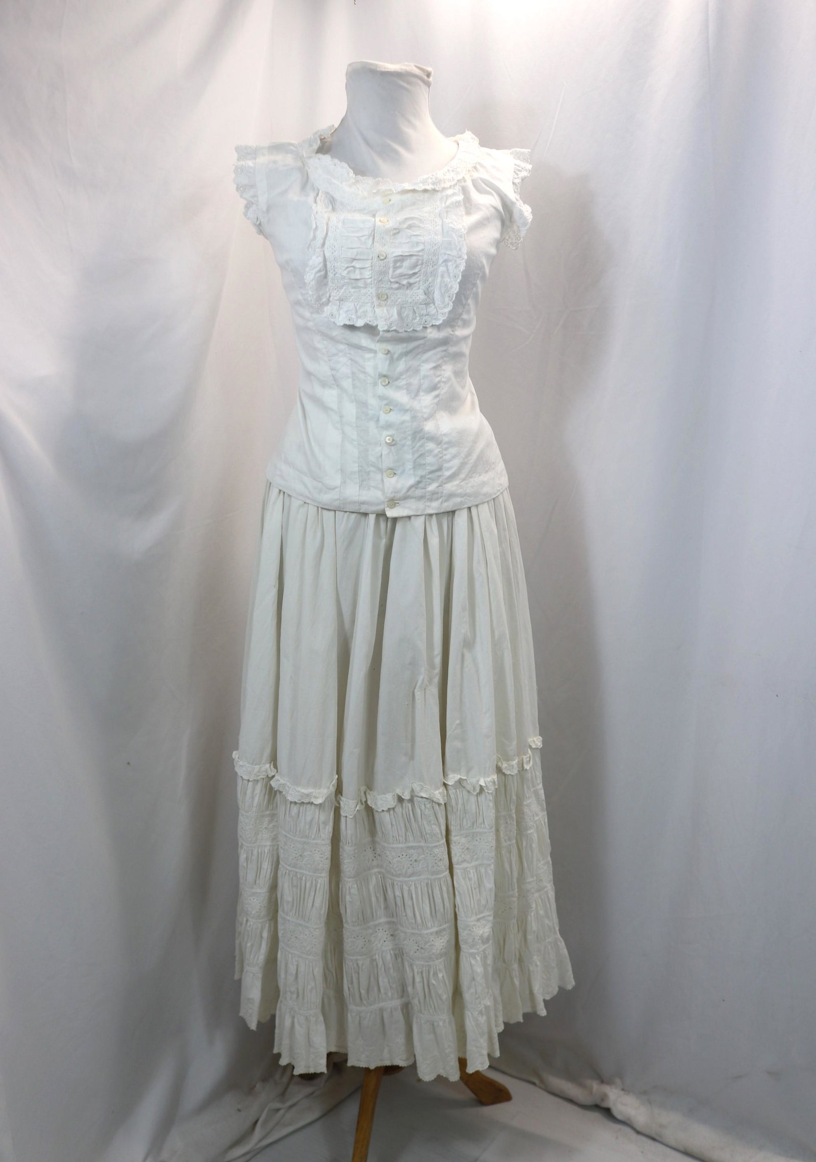 Victorian White Cotton Petticoat & Matching Corset Cover: approx. 32 bust, 28 waist, some small holes on petticoat, see photo's