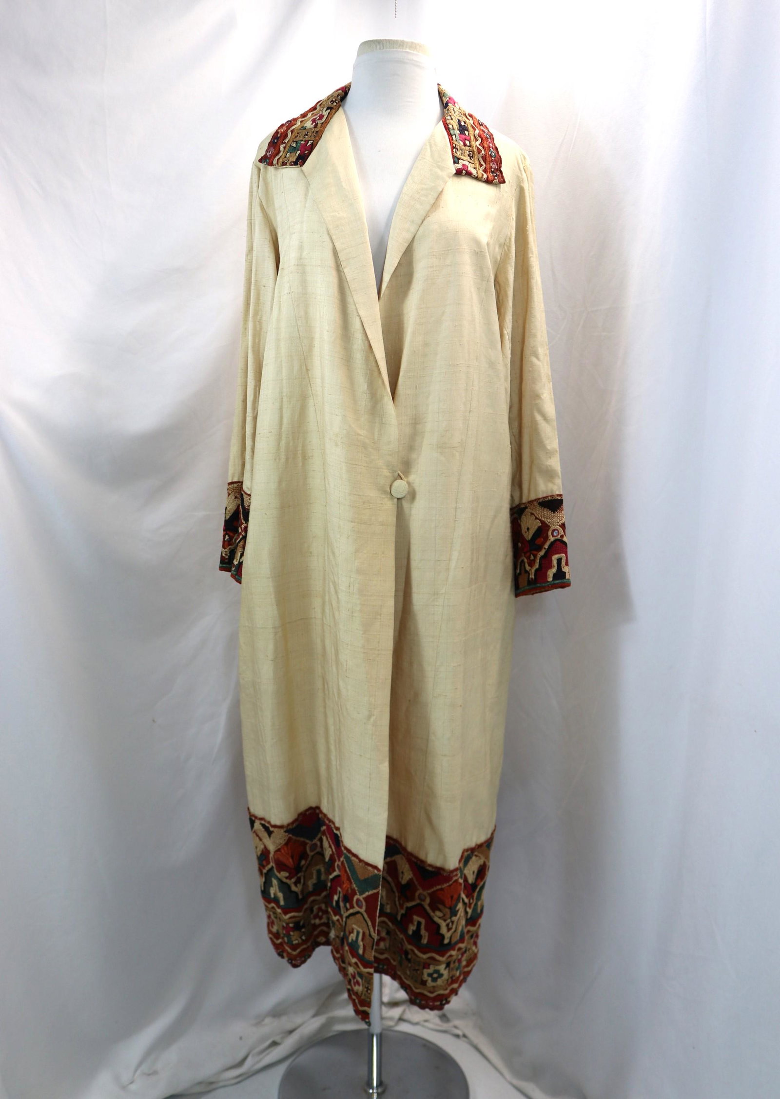 Vintage 1920's Tan Silk Duster with India Embroidery & Mirrors: approx. 42 bust, good condition, see photo's