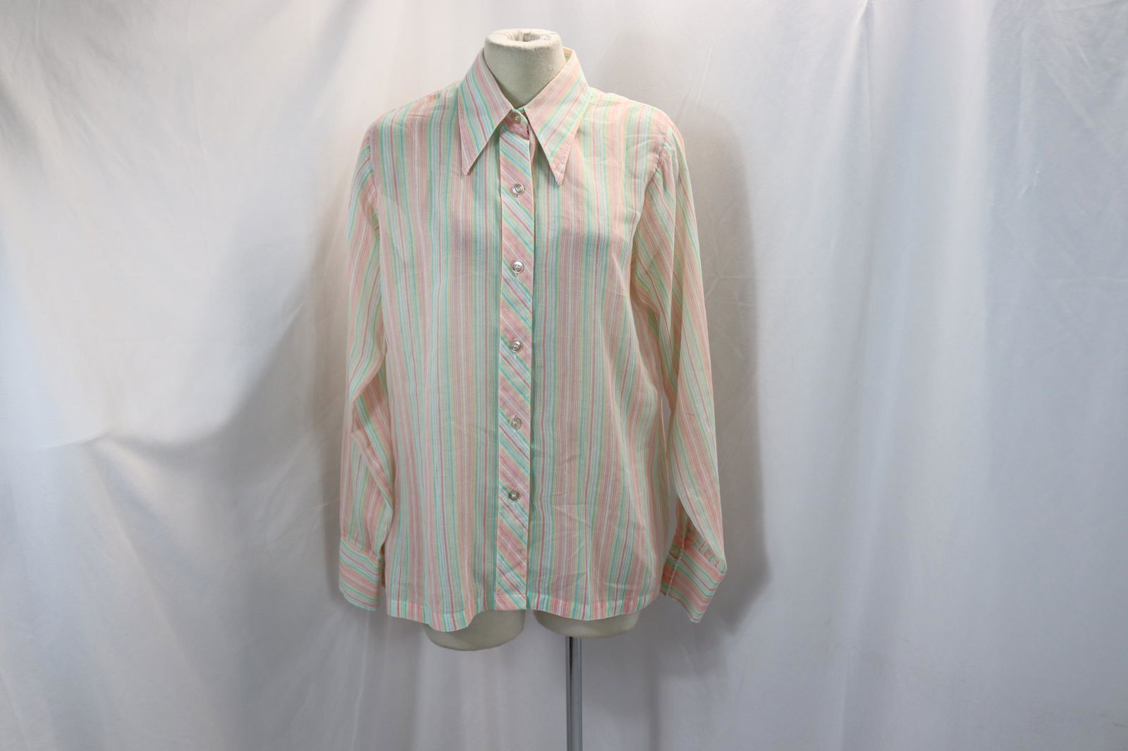 Vintage 1940's Black Abstract Print Jacket Style Blouse (1 of 5)