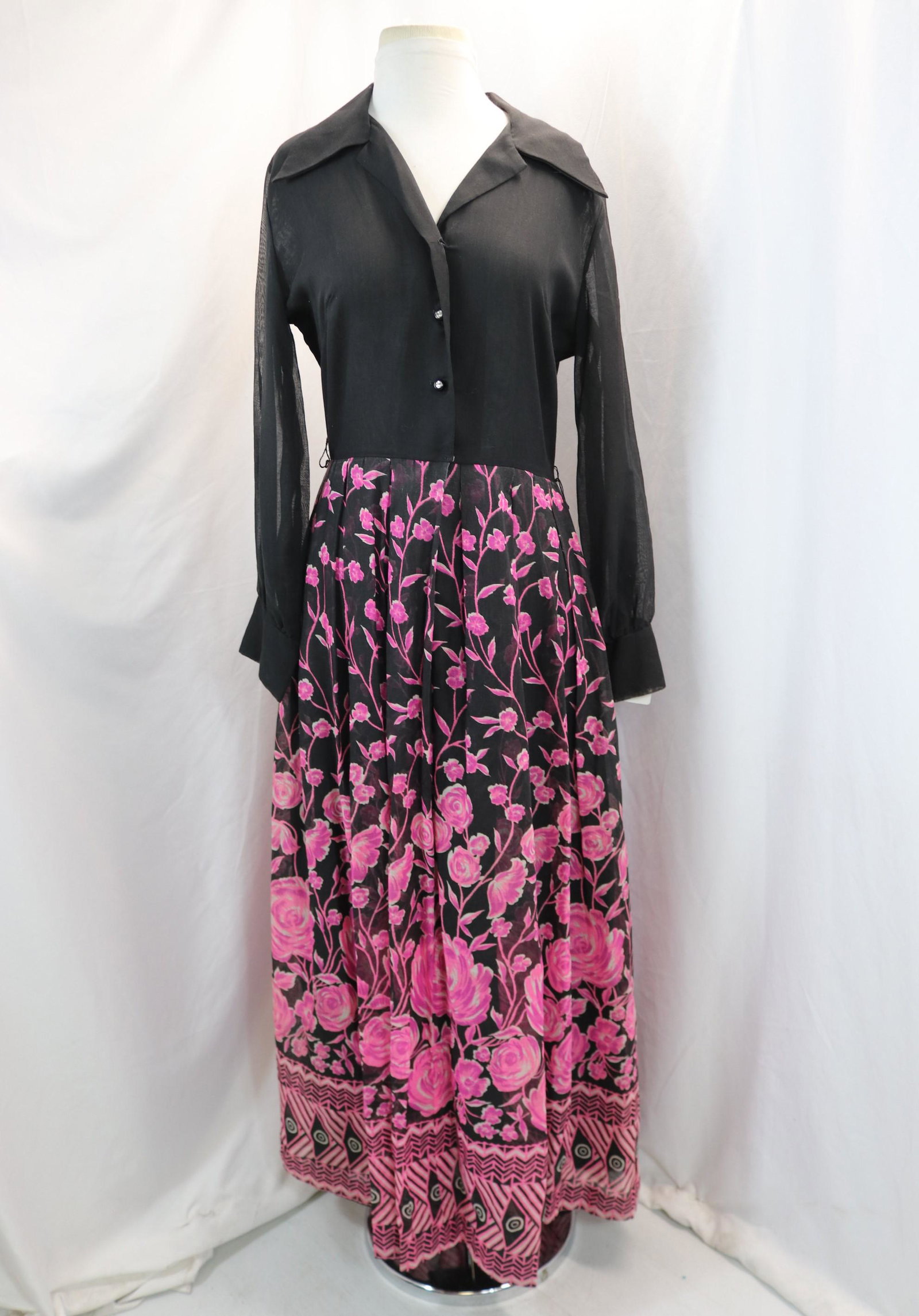 Vintage 1970's Black & Pink Floral Maxi Dress: approx. 40 bust, 30 waist, good condition, see photo's