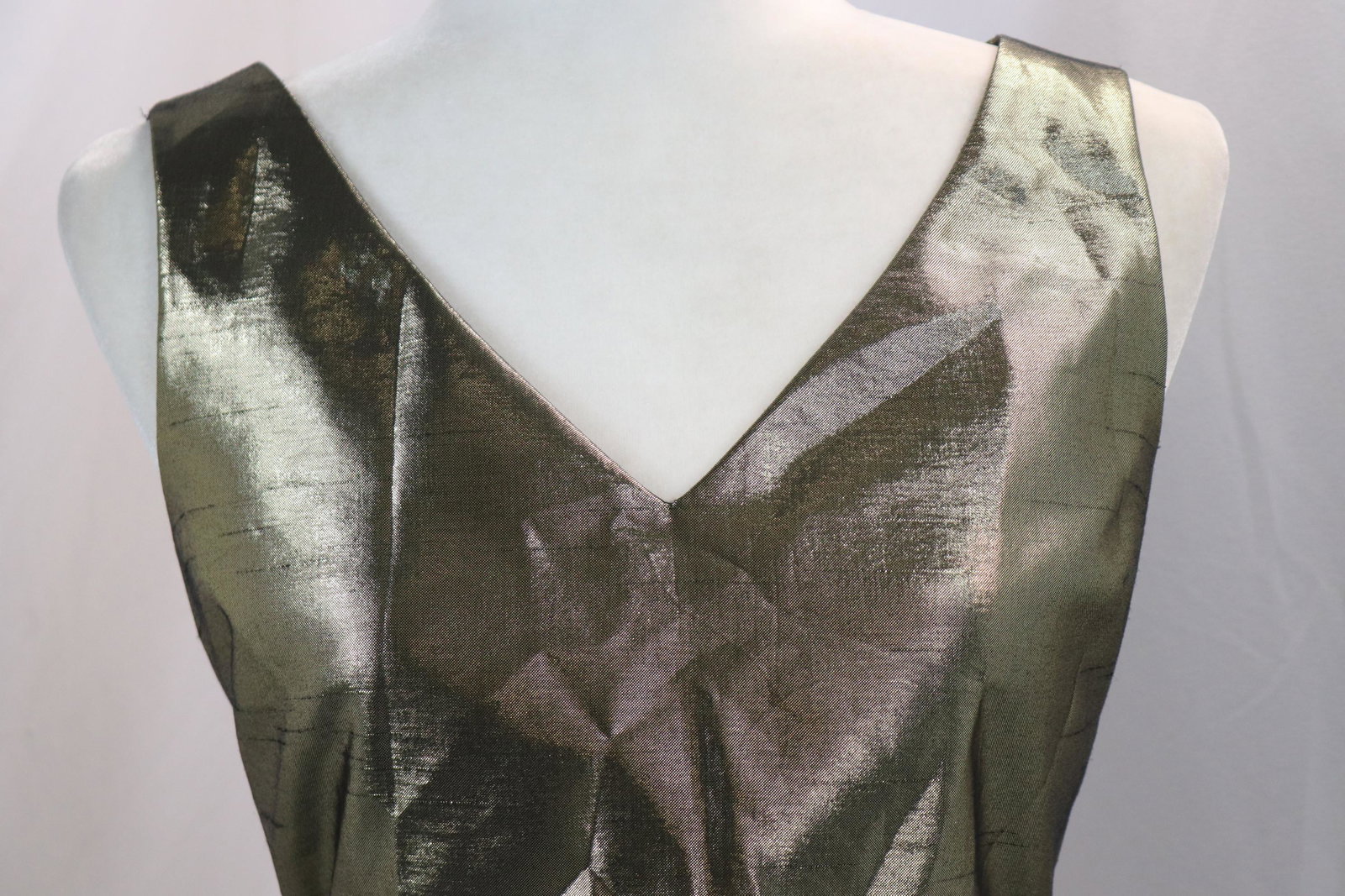 Vintage Lorena Sarbu Plum Silk & Gold Sequin Cocktail Dress, Old Store Stock: approx. 32 bust, 25 waist, 32 hip, good condition, see photo's
