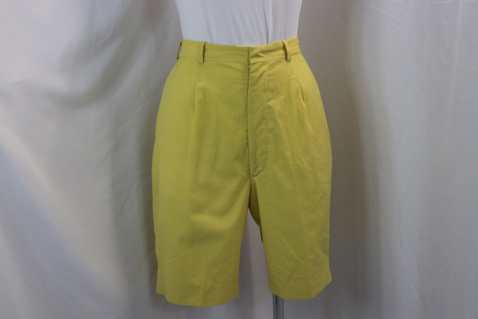 Vintage 1970's John Meyer Yellow Cotton Bermuda Shorts (1 of 5)