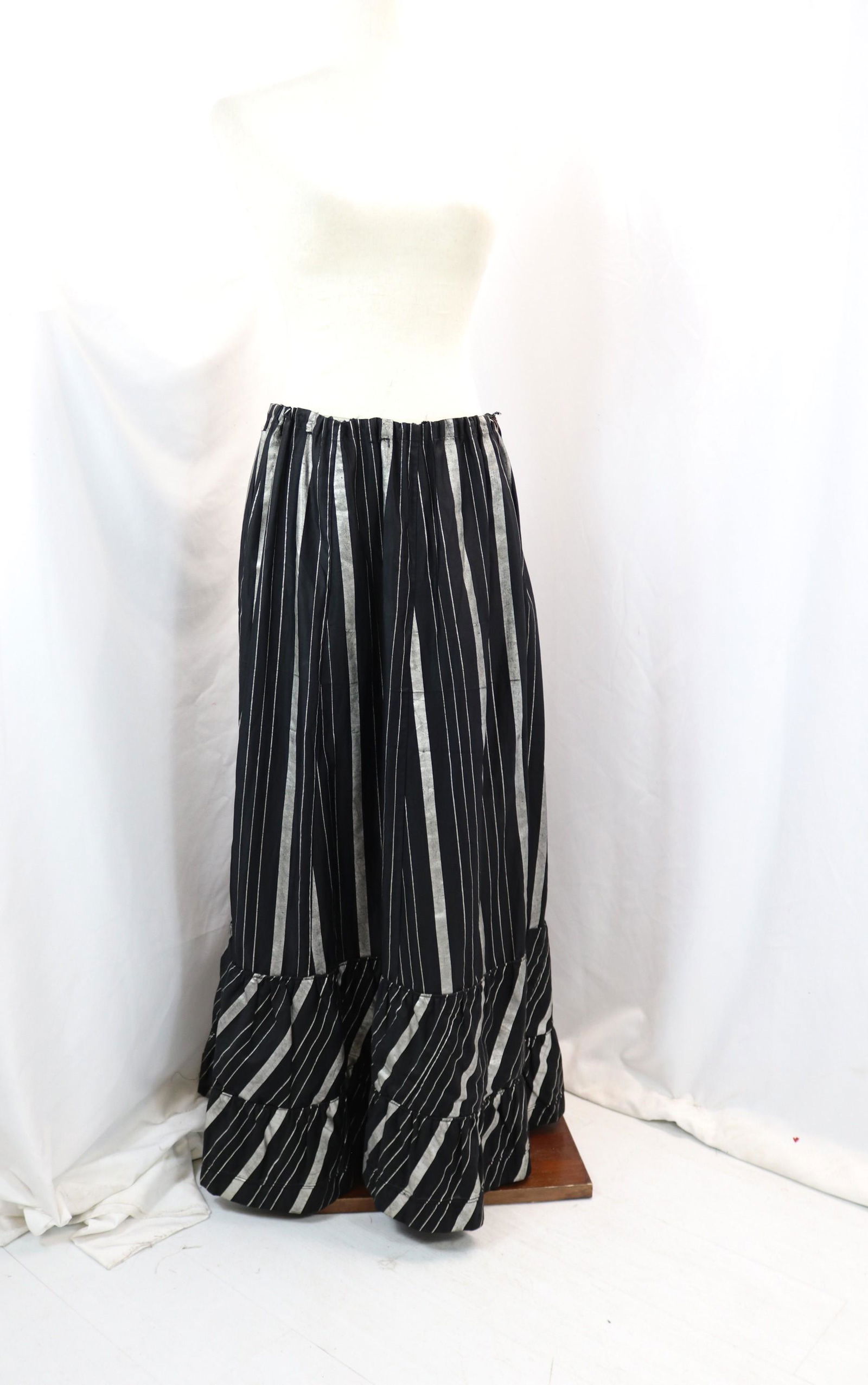 Victorian Black & Silver Striped Full Length Skirt (1 of 6)