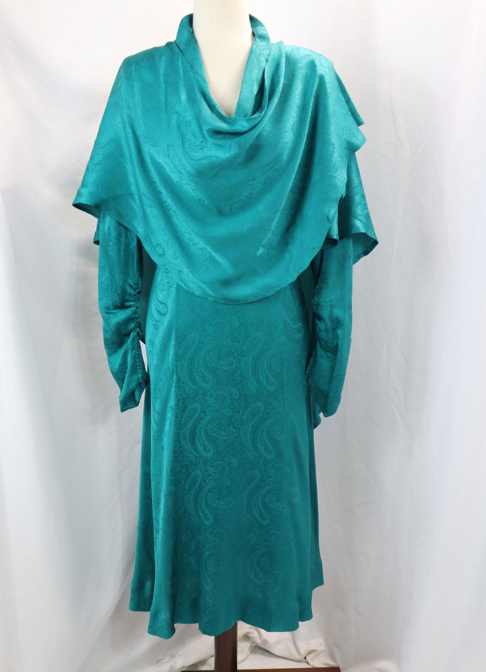 Vintage 1980's Green on Green Paisley Print Long Sleeve Cocktail Dress (1 of 7)