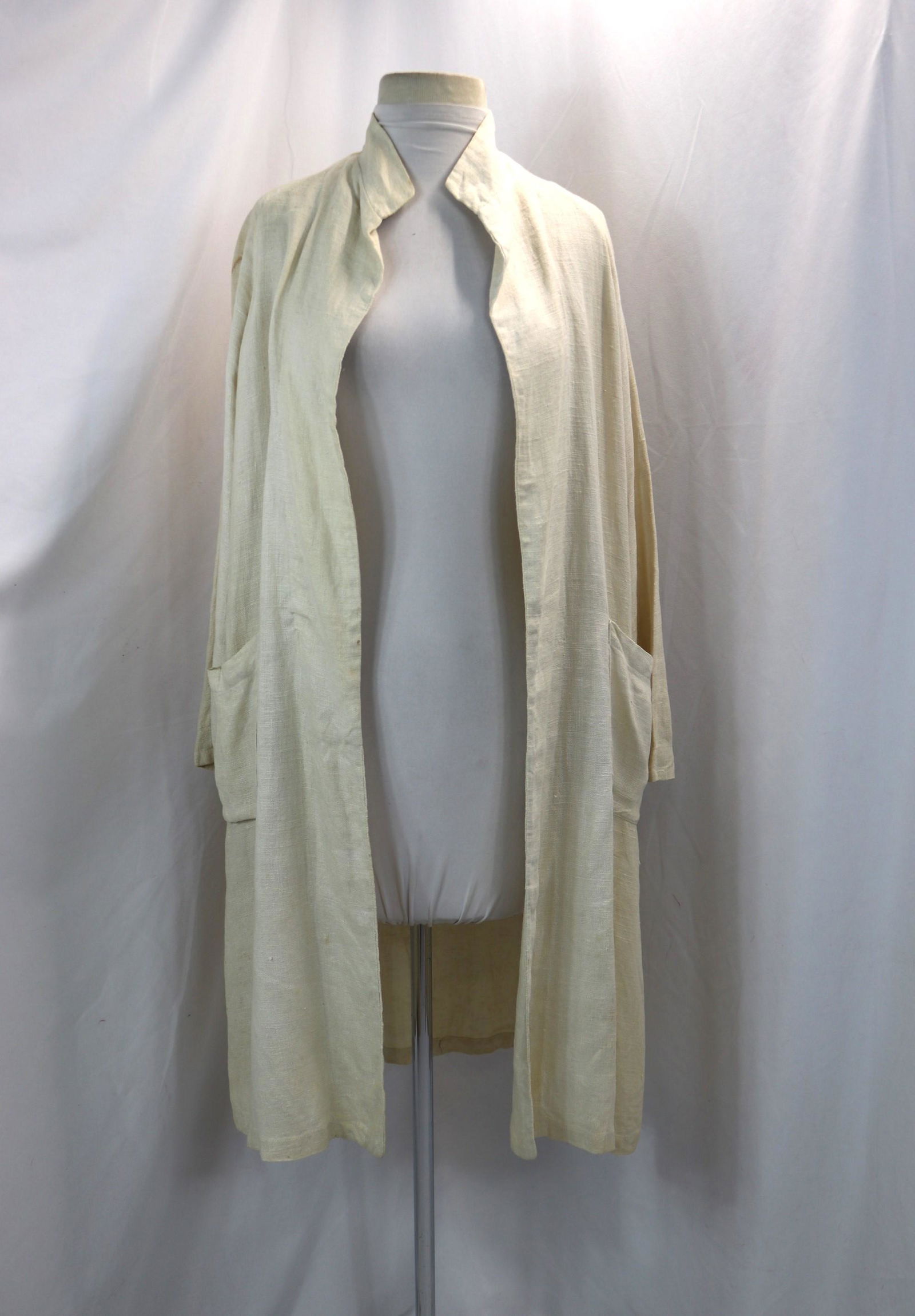 Vintage 1950's Clutch Front Linen Duster (1 of 8)