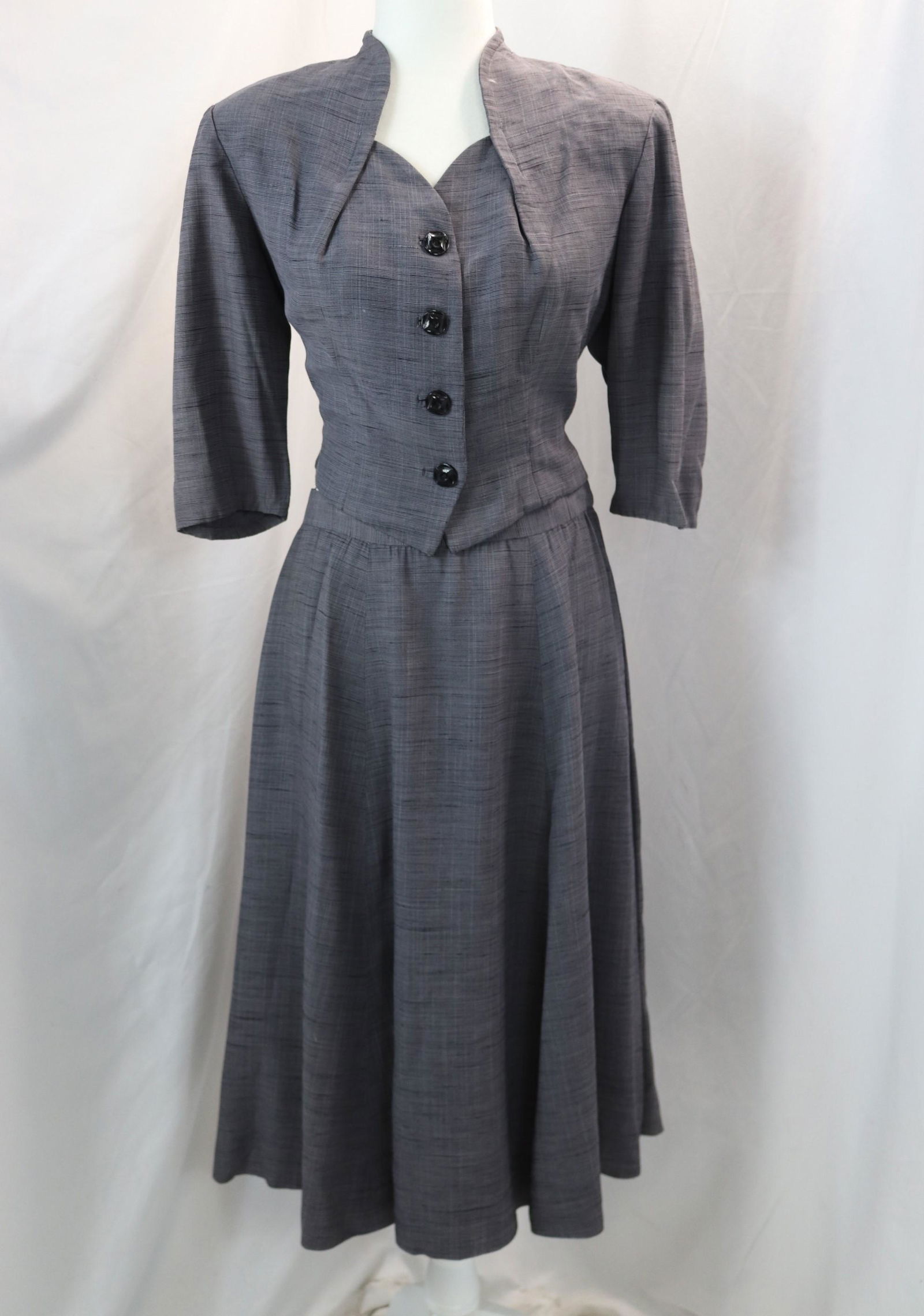 Vintage 1940's Grey 2 Piece Skirt & Jacket (1 of 10)