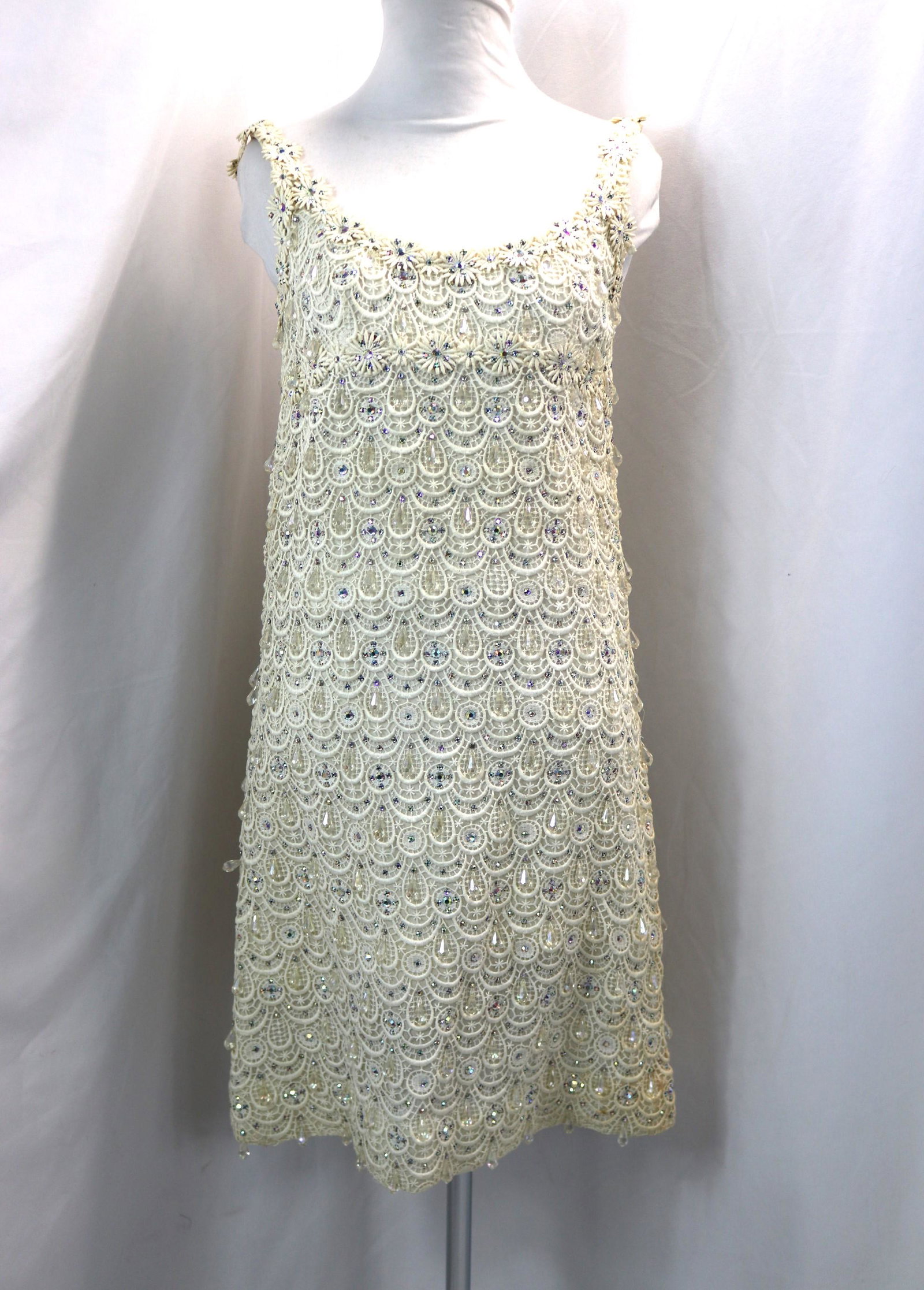 Vintage 1960's White Lace & Fully Erridecant Rhinestone & Beaded Shift: approx. 32 bust & waist, some dark area's, see photo's