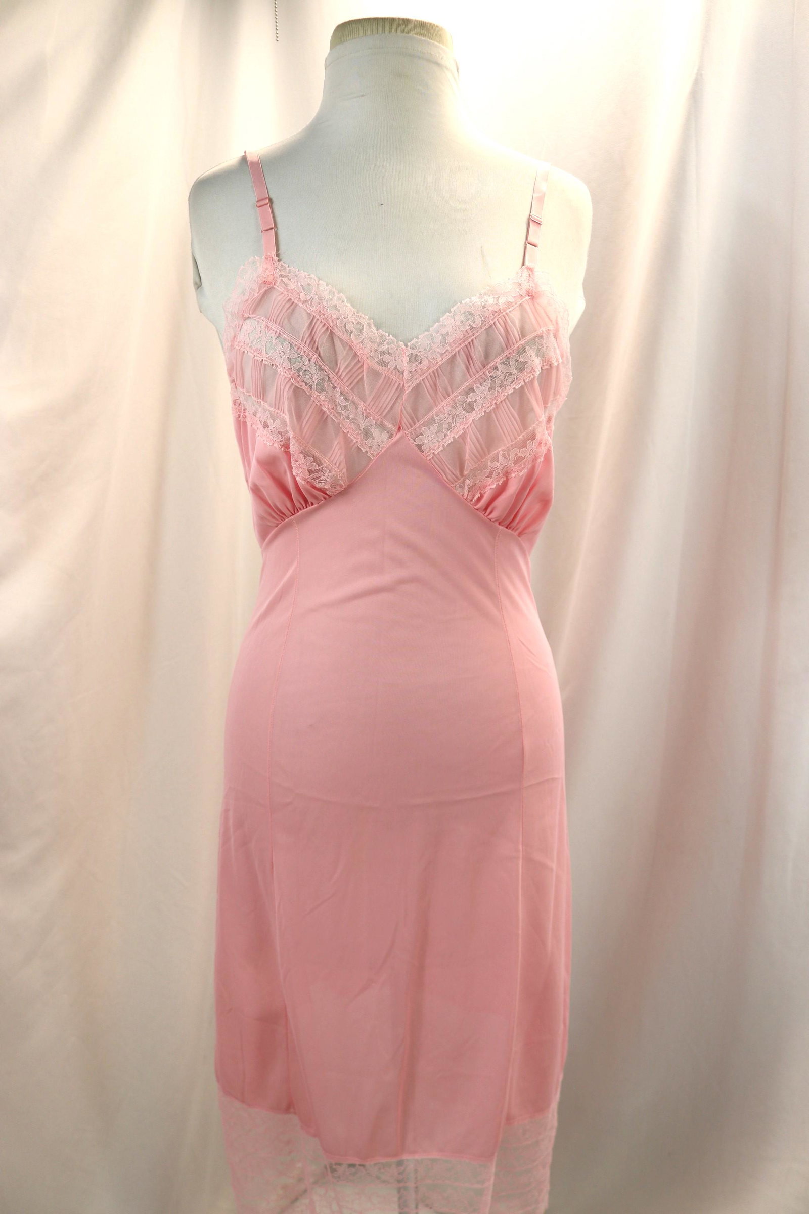 Vintage 1950's Kel Ray Old Store Stock Pink Nylon & Lace Full Slip (1 of 10)