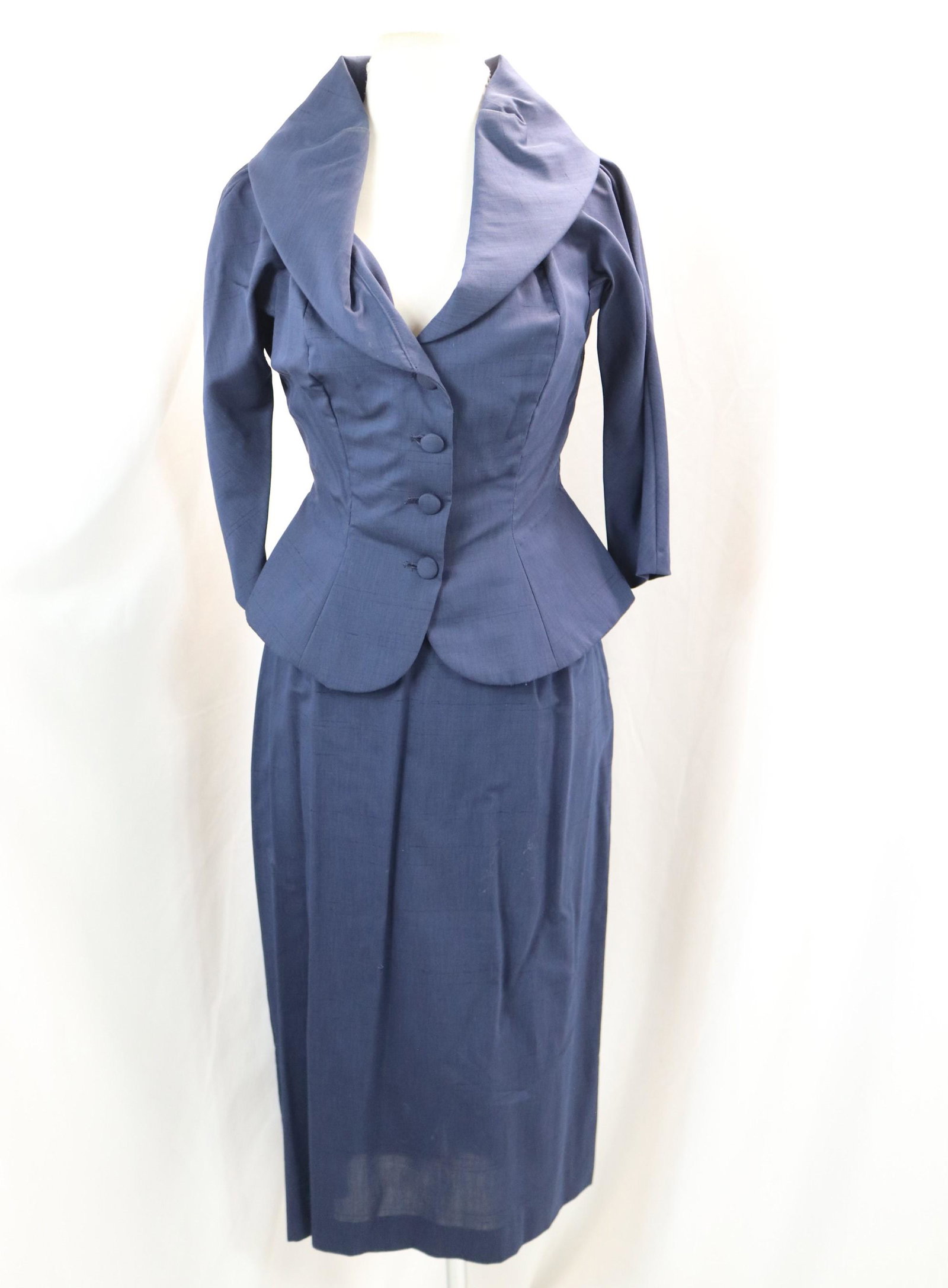 Vintage 1940's Blue Ladies Suit Jacket & Pencil Skirt (1 of 4)