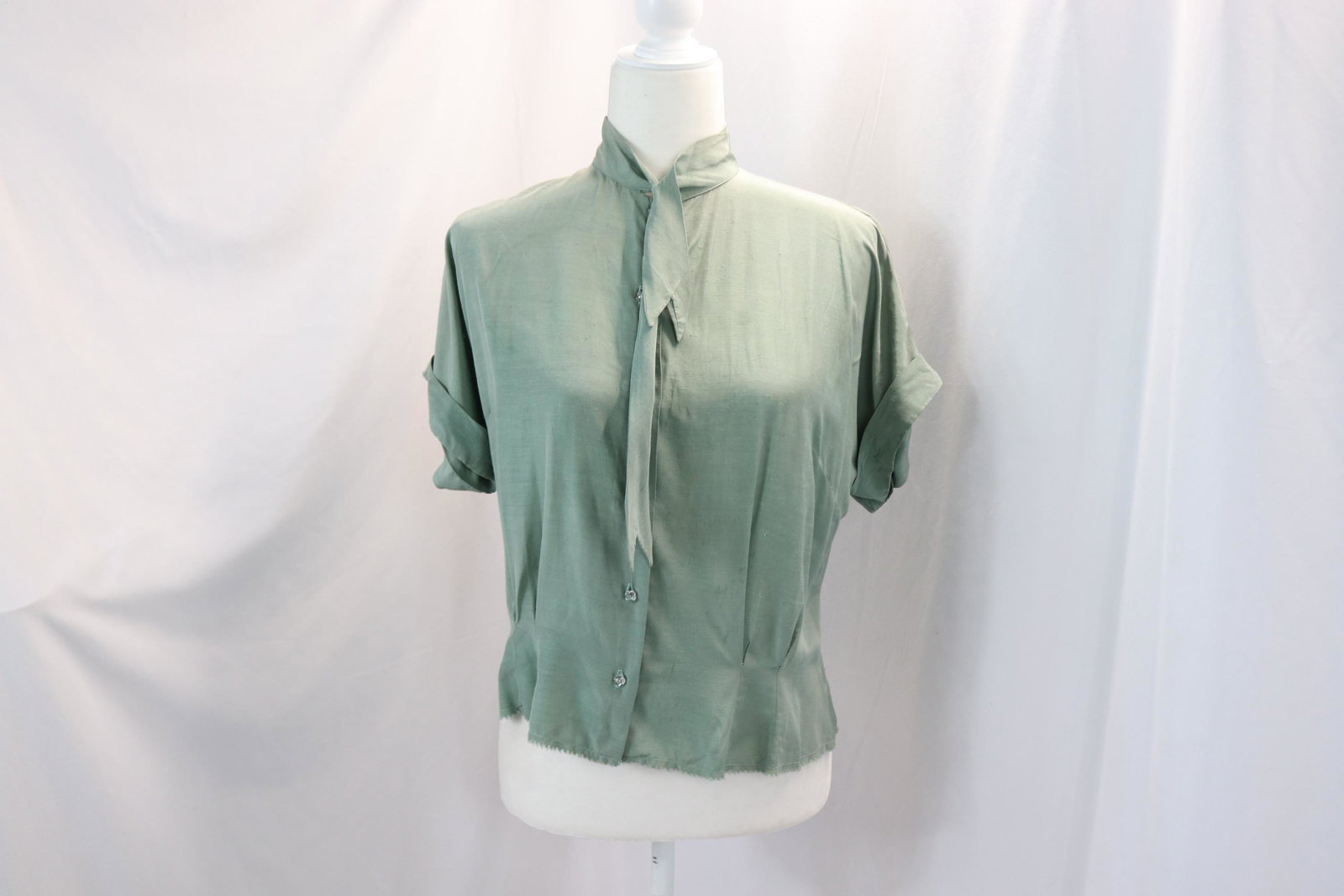 Vintage 1940's Celadon Green Short Sleeve Blouse: approx. 40 bust, 34 waist, couple spots, see photo's