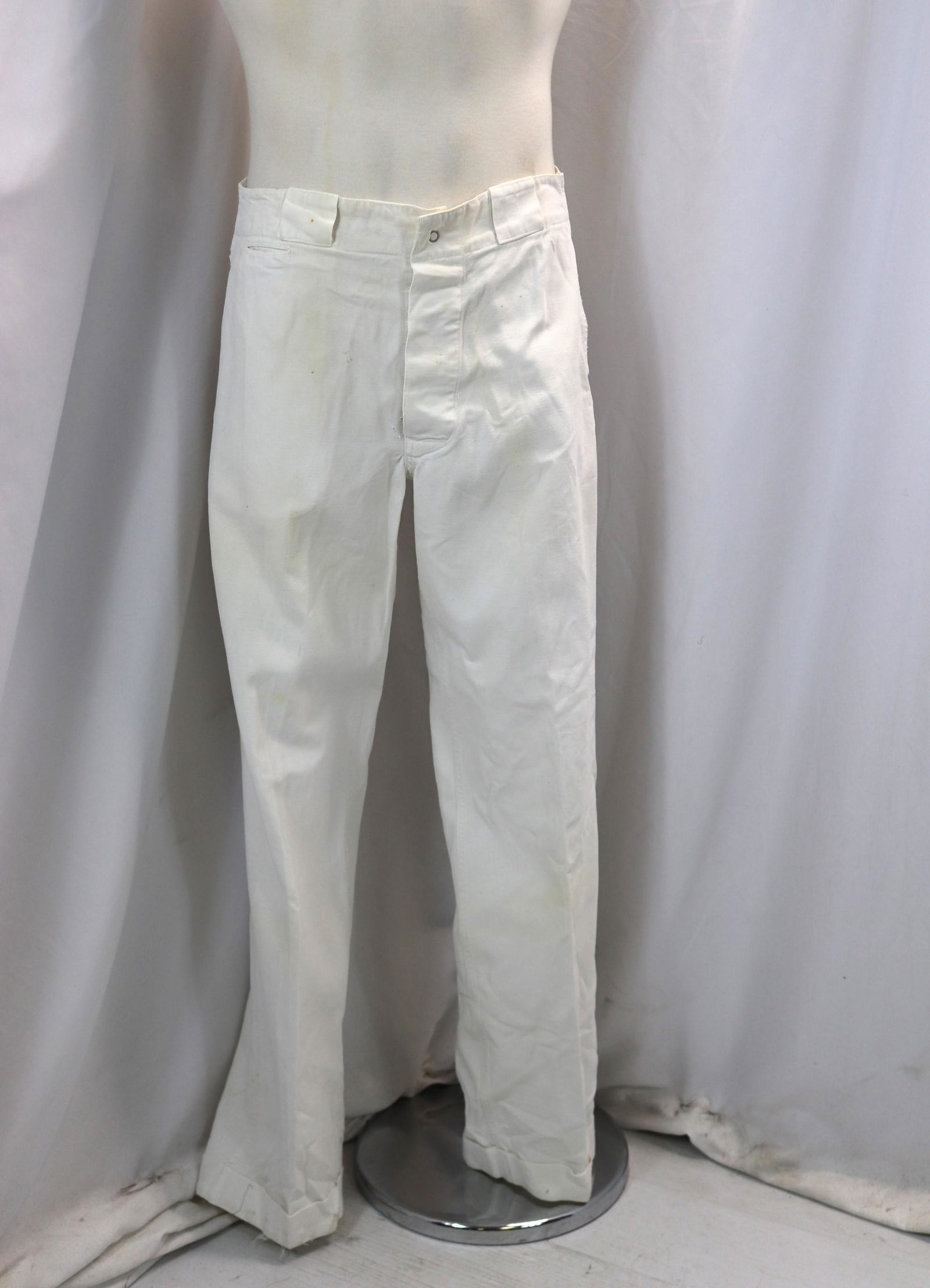 Antique 1920's Men's White Cotton Hospital Uniform Pants, Peter Brent Brigham Hospital: approx. 32 waist, a couple small spot & tiny Holes, see photo's