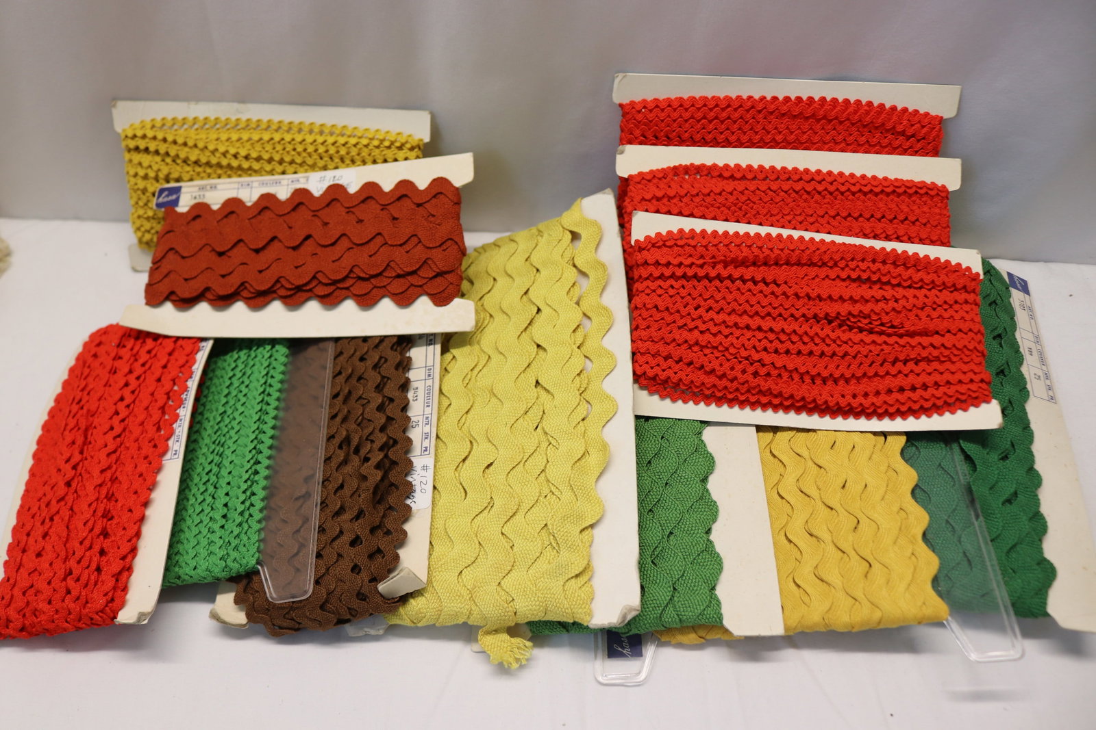 Lot of 12 Vintage Rickrack Trim Various Colors & Sizes: see photo's