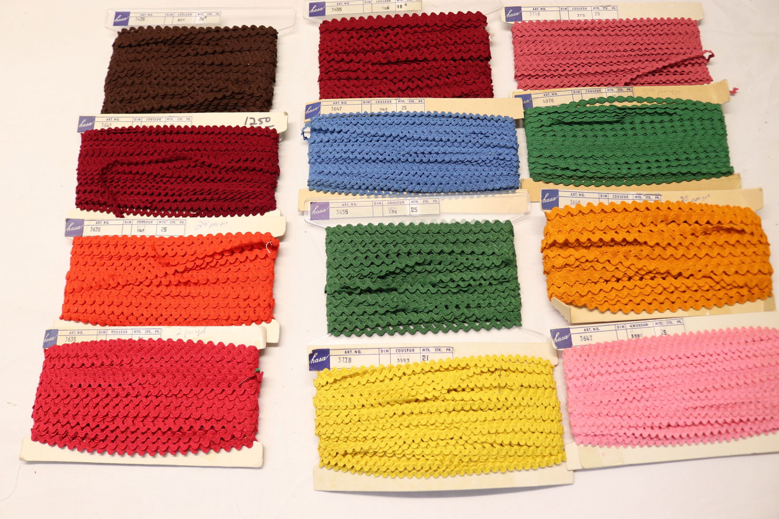 Lot of 12 Various Vintage Rickrack Trims (1 of 4)