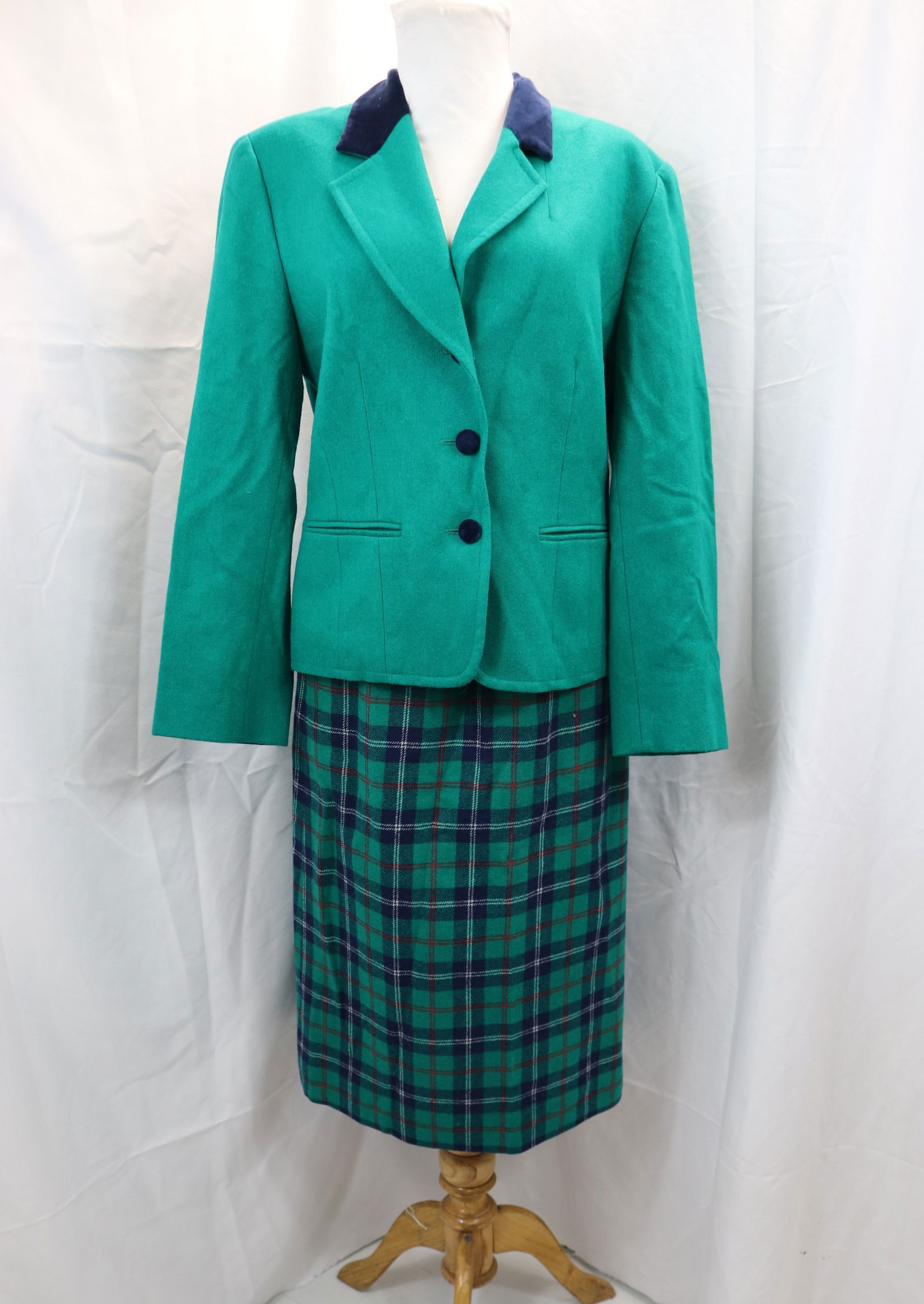 Vintage 1970's Pendleton Green Wool Jacket & Skirt Set (1 of 5)