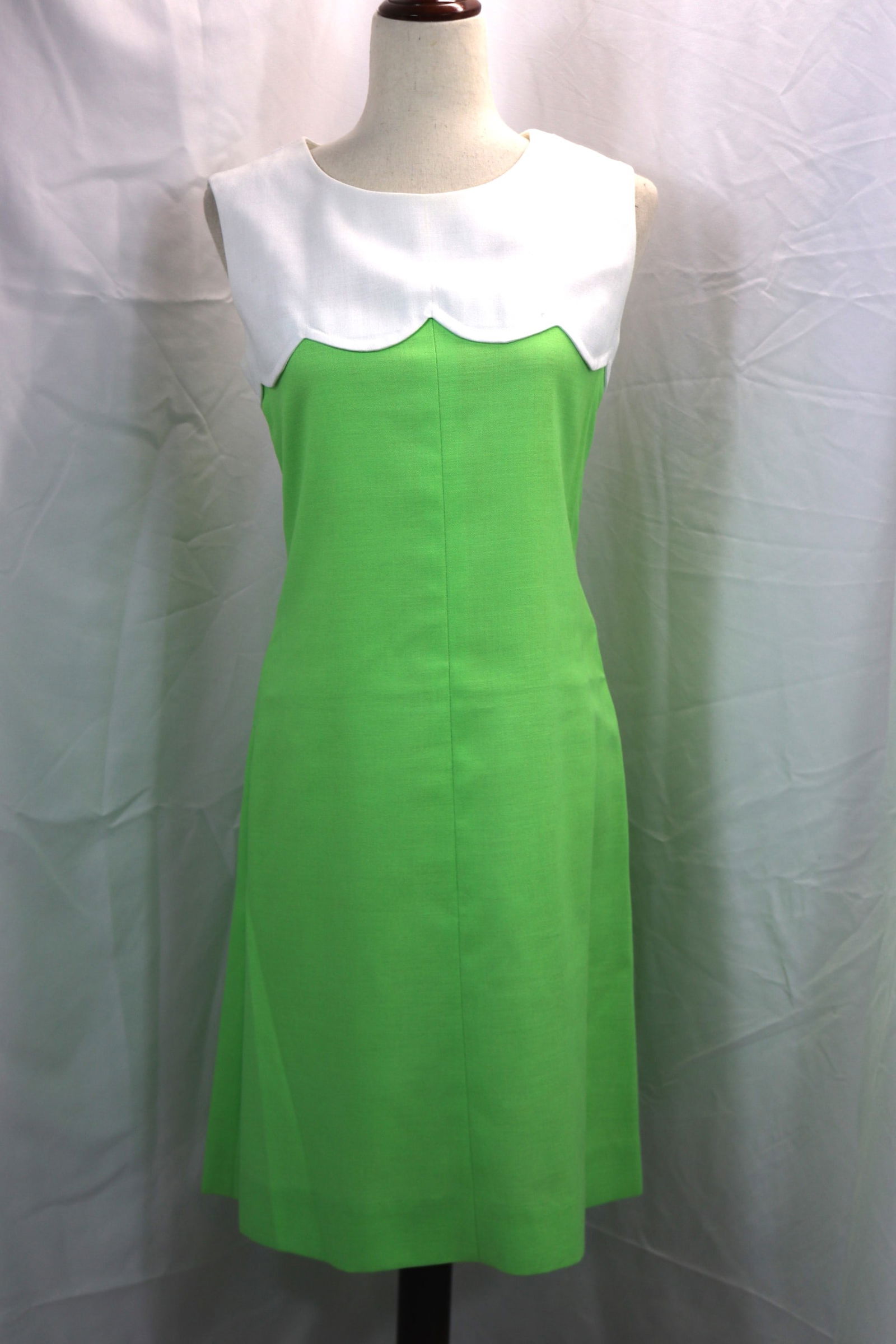 Vintage 1960's Fashioned by Thurleen Color Block Linen Shift: approx. 34 bust, 30 waist, good condition, see photo's