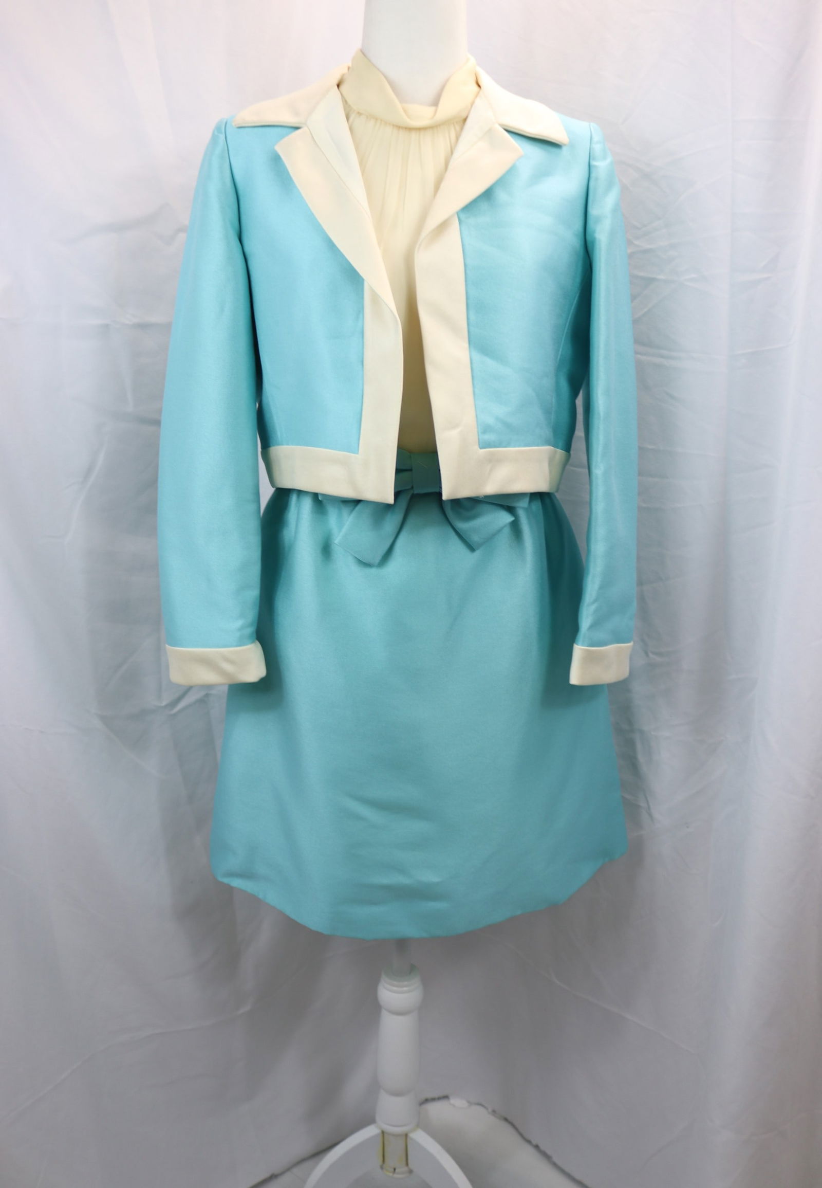 Vintage 1960's Blue & Off White Dress & Jacket Set (1 of 10)