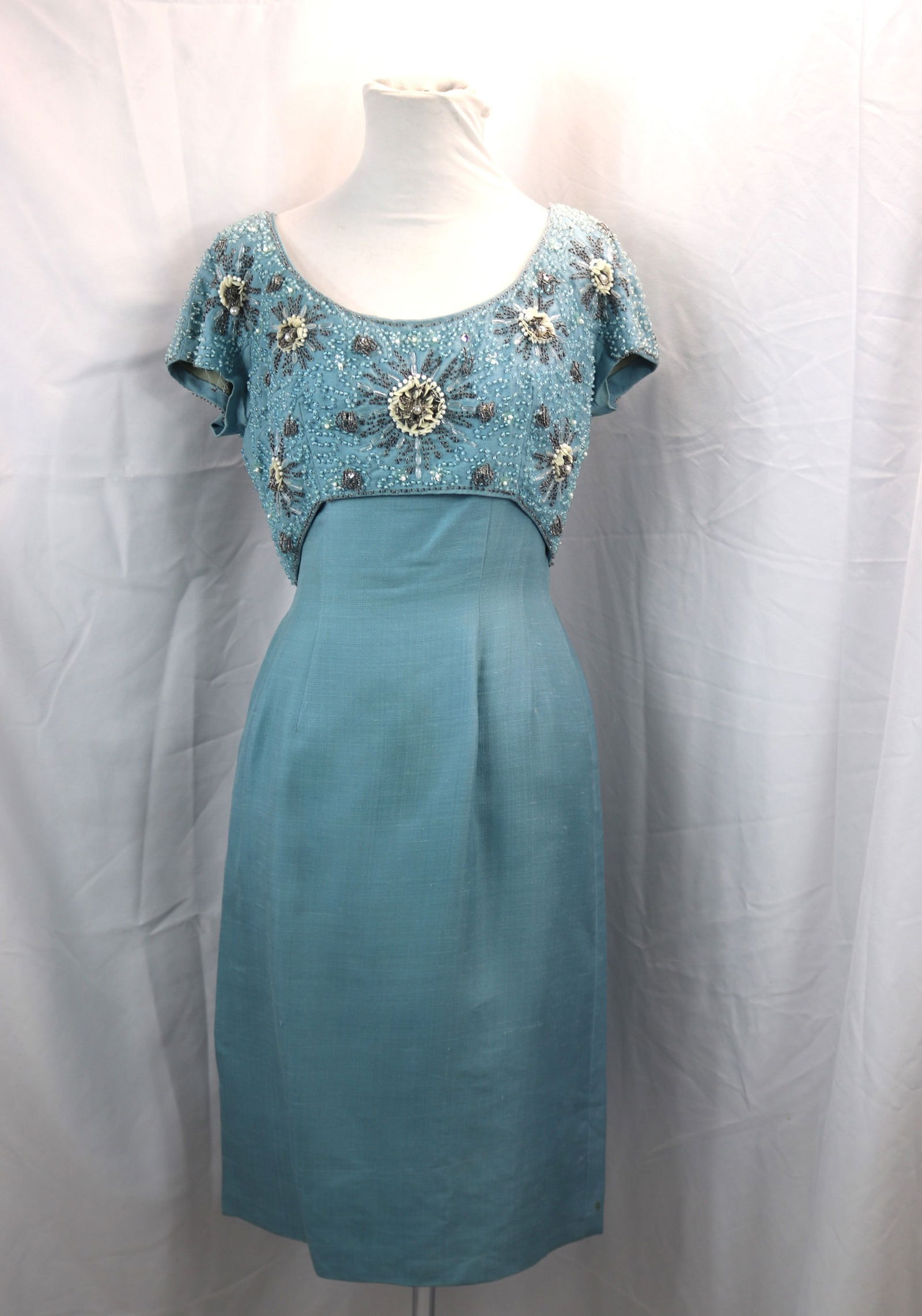 Vintage 1960's Blue Linen Shift with Beaded & Sequin Crop Jacket (1 of 7)