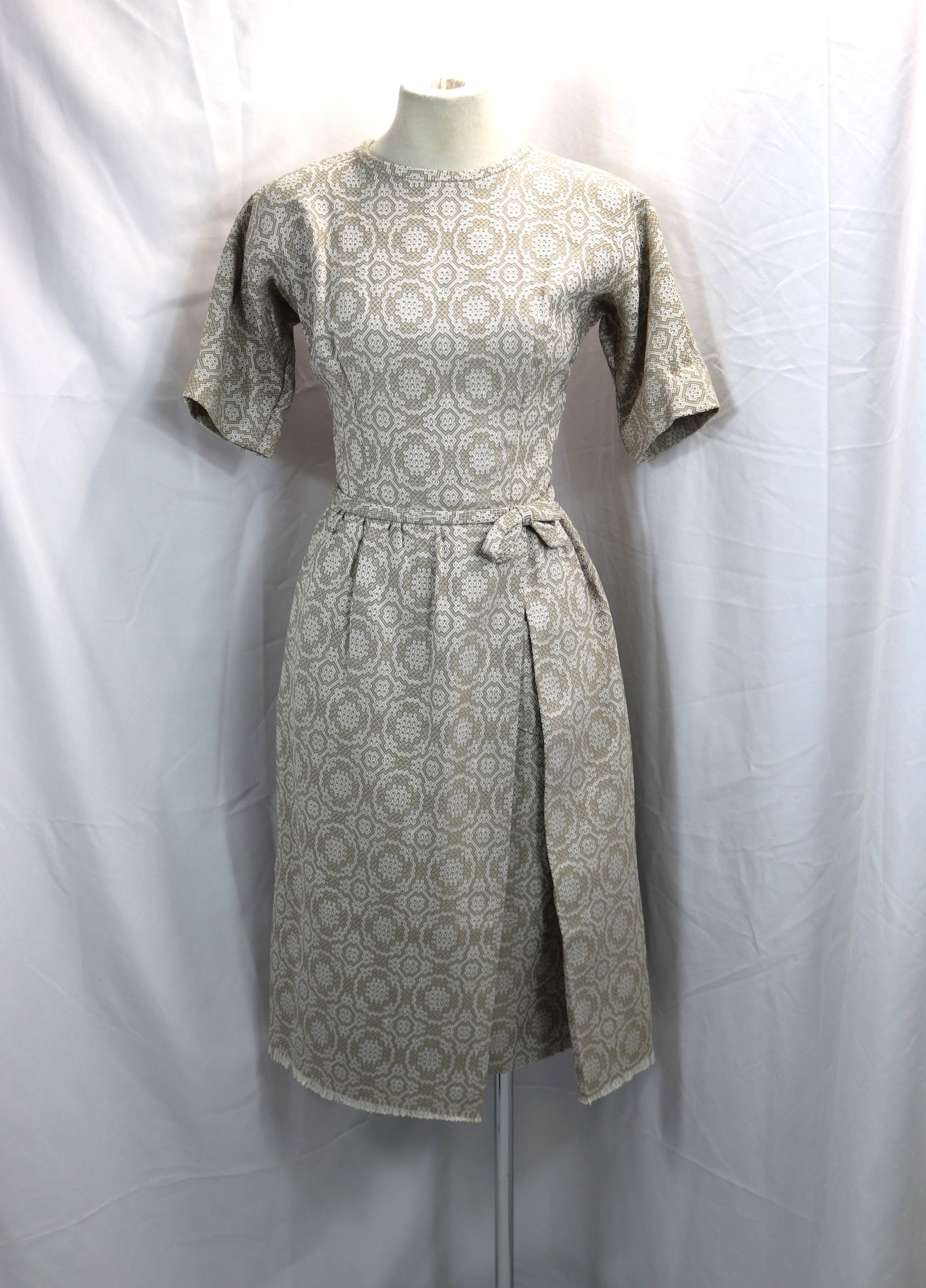 Vintage 1960's Brown & White Sheath Dress with Wrap Style Front & Hidden Pocket: approx. 36 bust, 25 waist, good condition, see photo's