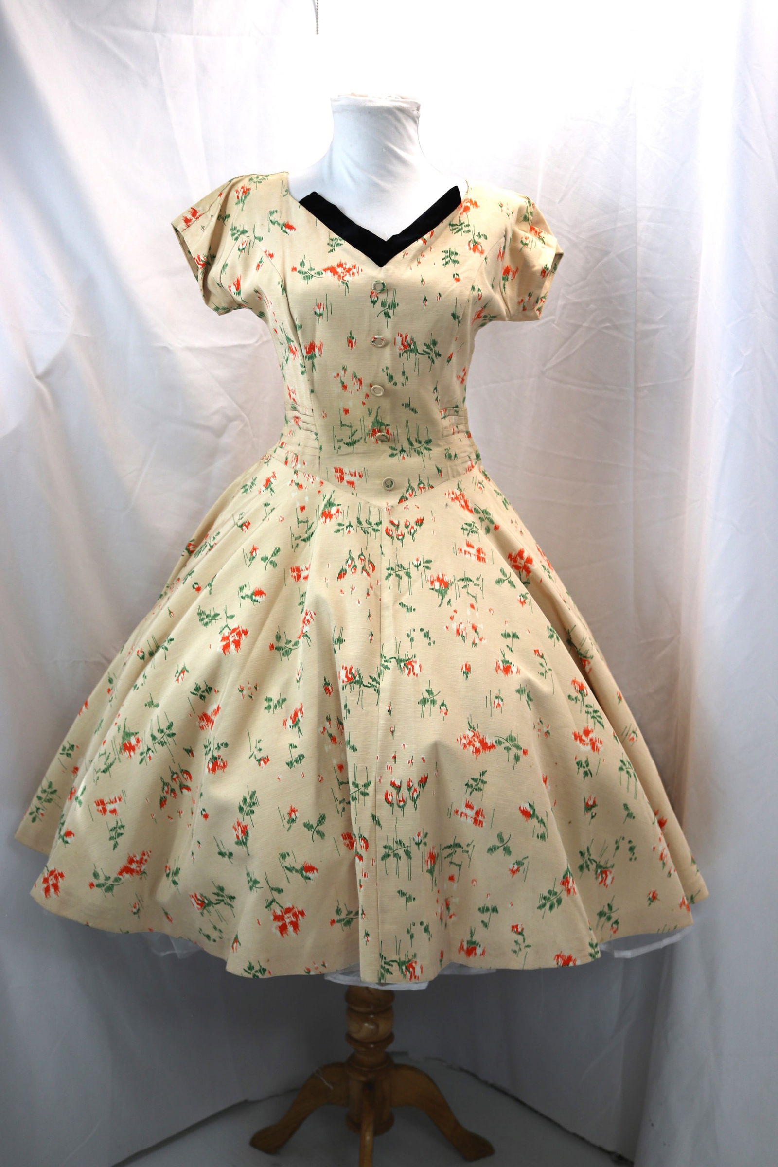 Vintage 1950's Jolyn Junior Fit & Flare Circle Dress (1 of 6)