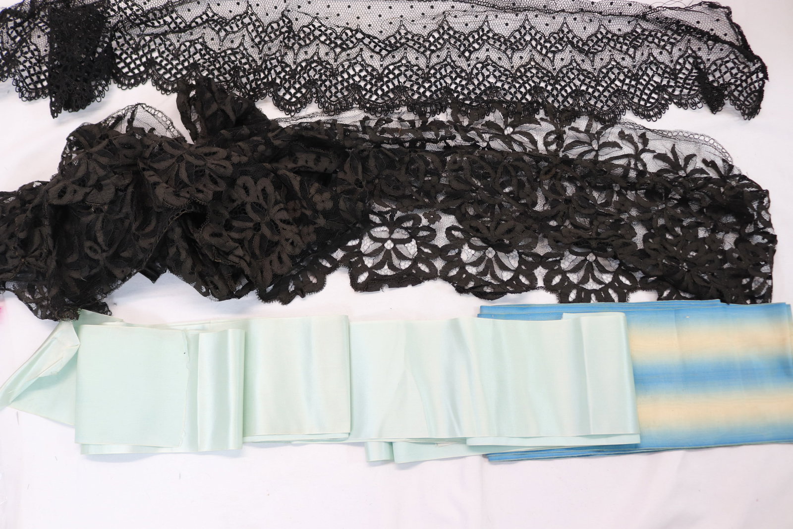 Lot of Antique Lace & Satin Ribbon/Trims: 4.5 yards x 7 inch, 1 yard x 6 inch, 2 1/4 yard x 5 inch, 5 yards x 4 inch, lot of 4 pieces Victorian Black Lace & Satin Grosgrain trim, see photo's