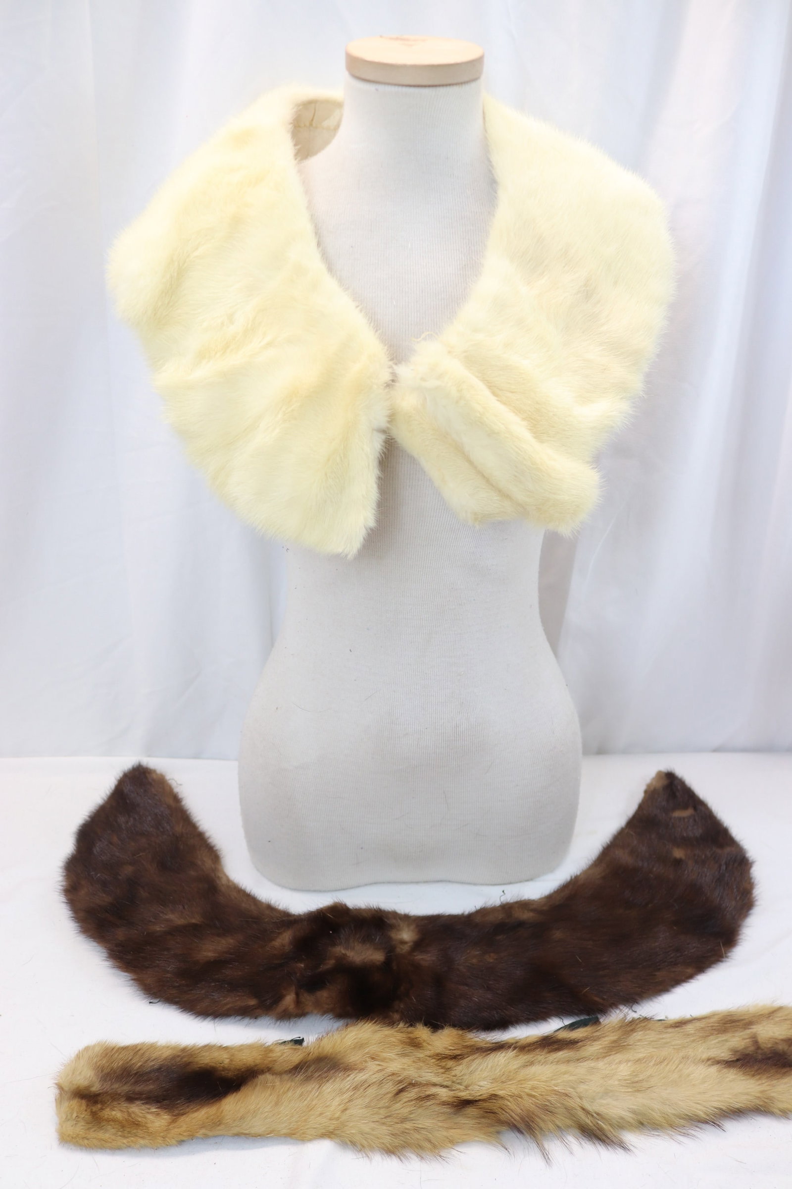 Lot of 3 Vintage Fur Collars: 31, 30 & 28 Inches, see photo's