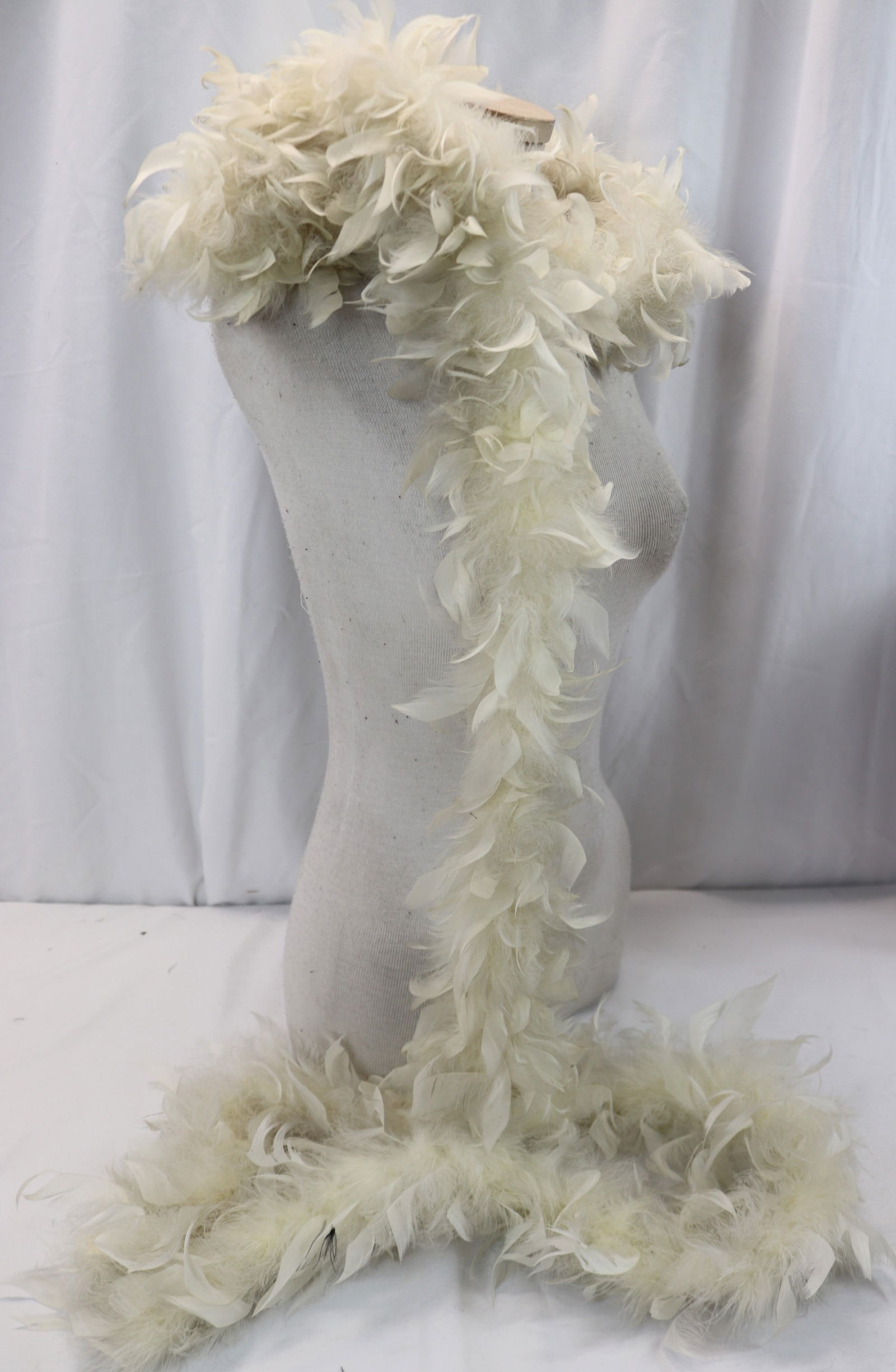 Lot of 2 Victorian White Feather Boas (1 of 3)