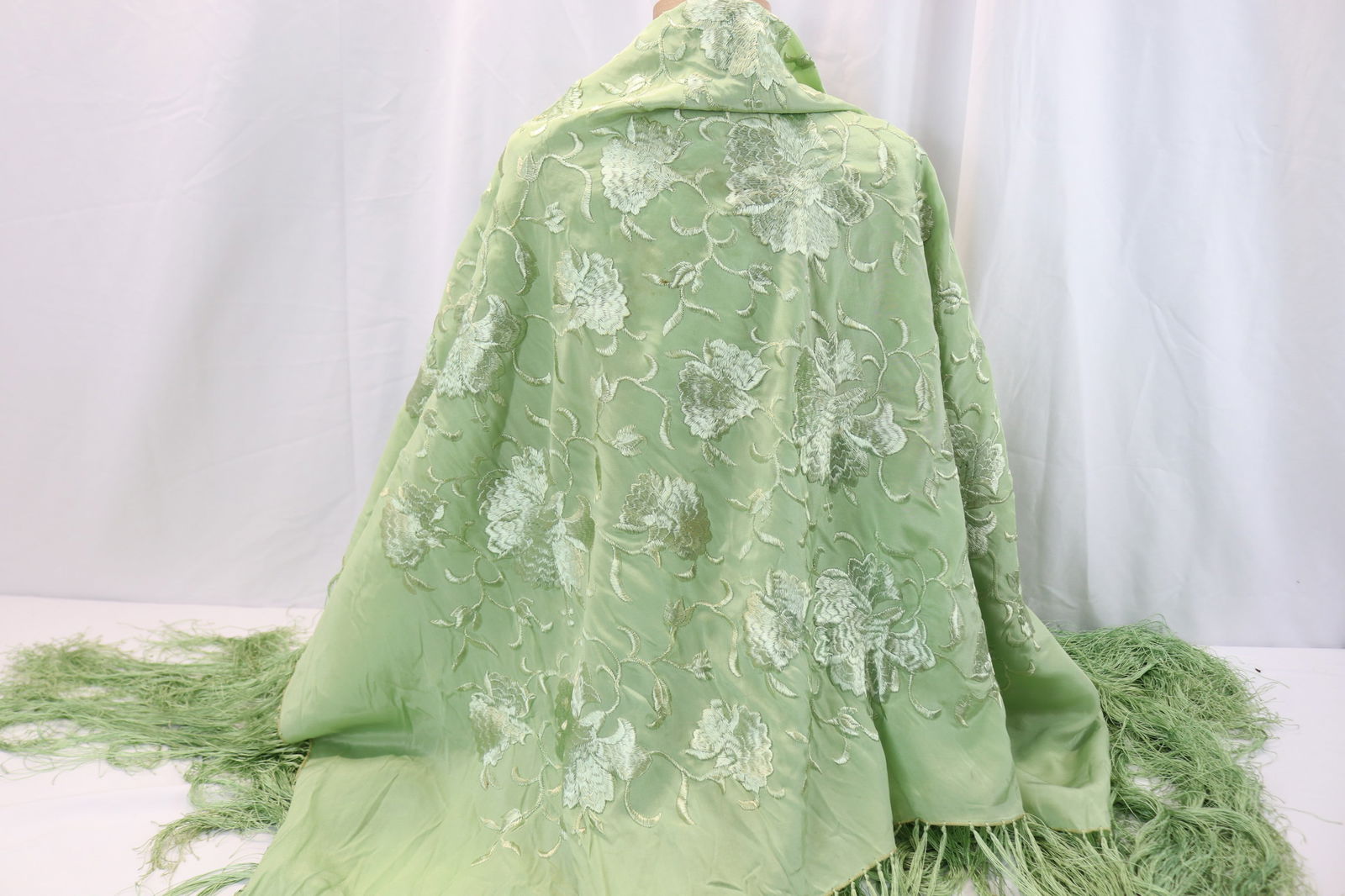 Vintage 1920's Green Embroidered Silk Canton Piano Shawl (1 of 15)