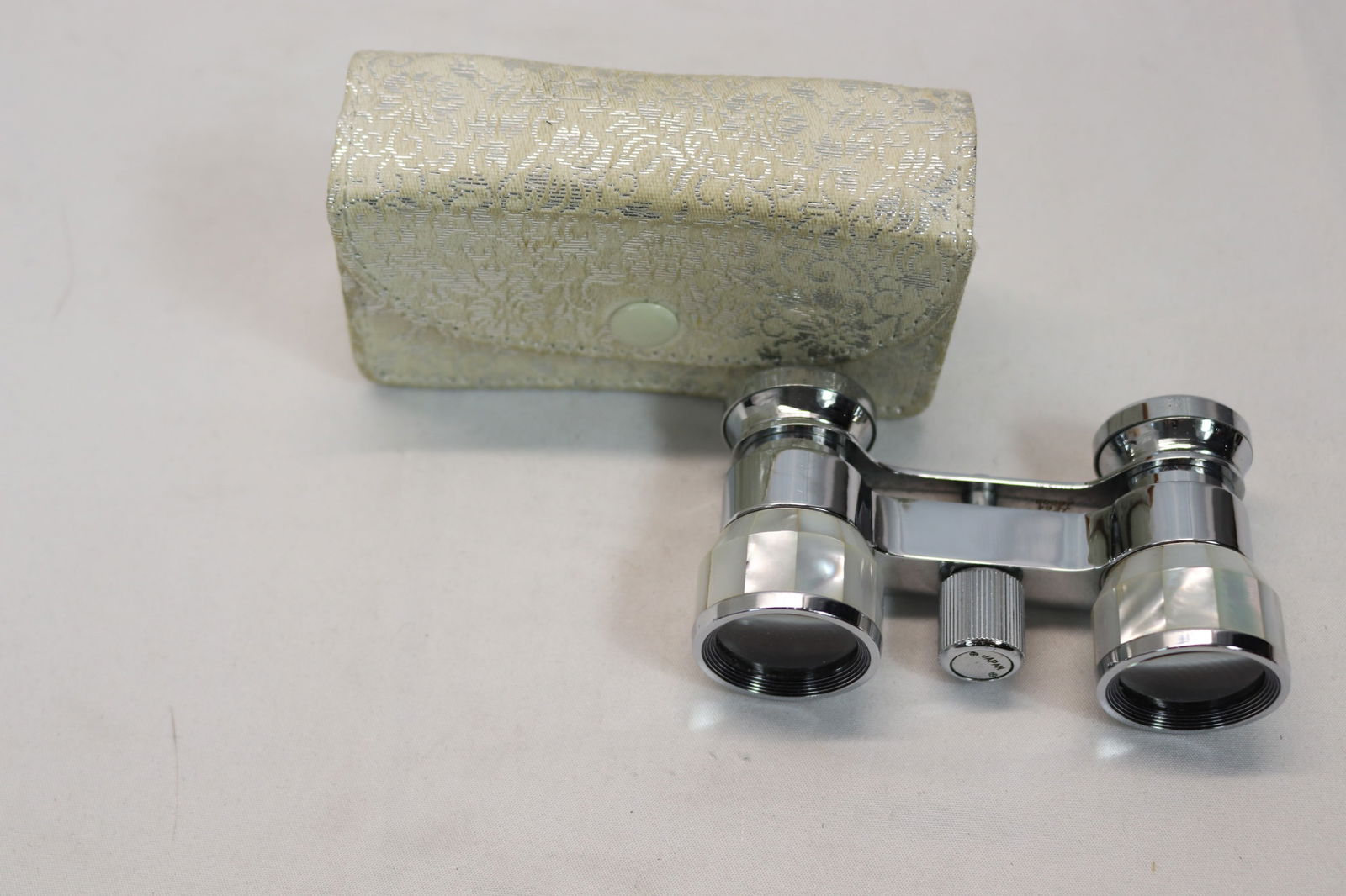 Vintage1950's Binolux Opera Glasses/Binoculars in Original Case (1 of 4)