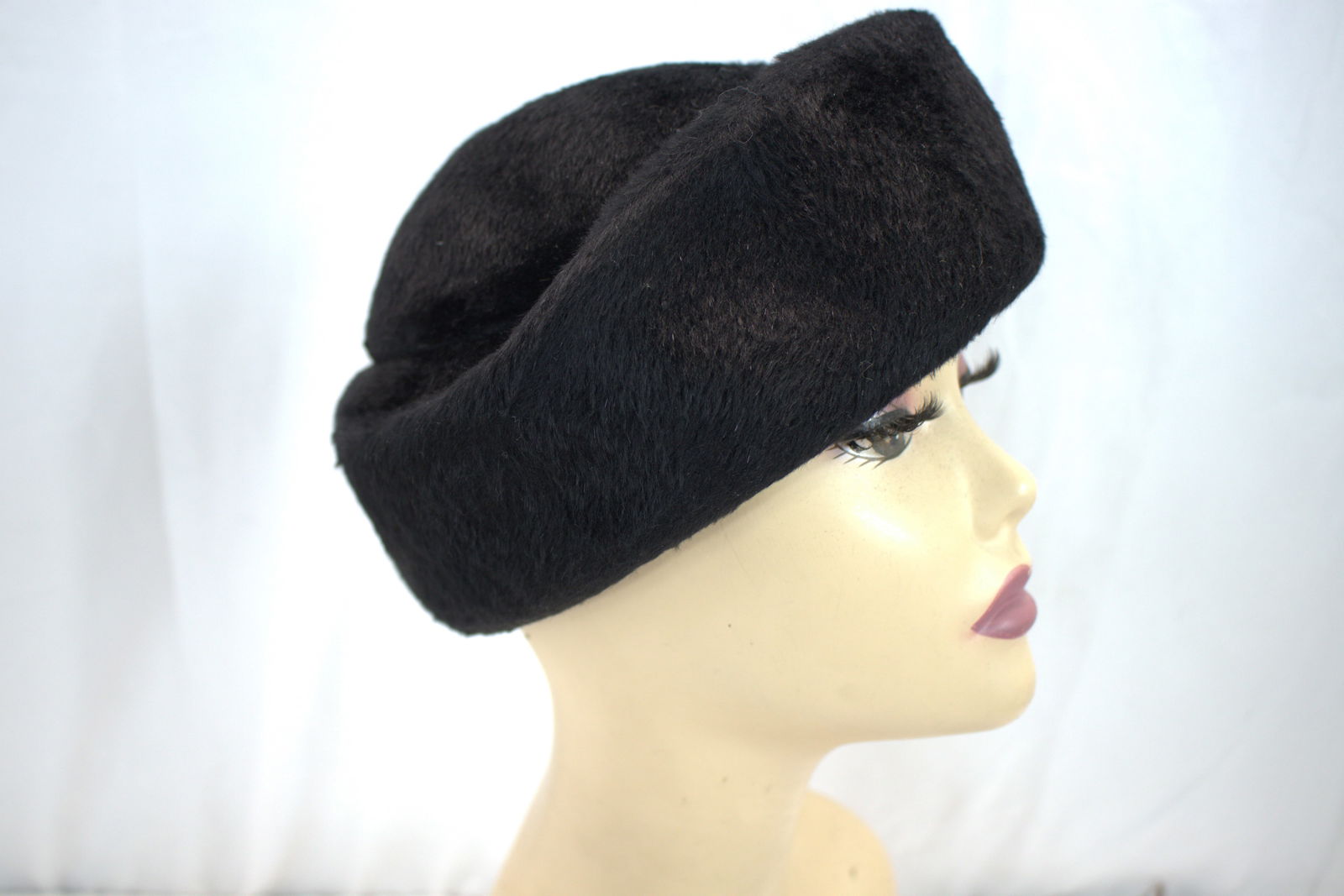 Vintage 1960's Chas. A. Stevens Black Faux Fur Pill Box Hat, Made in Italy: good condition, see photo's