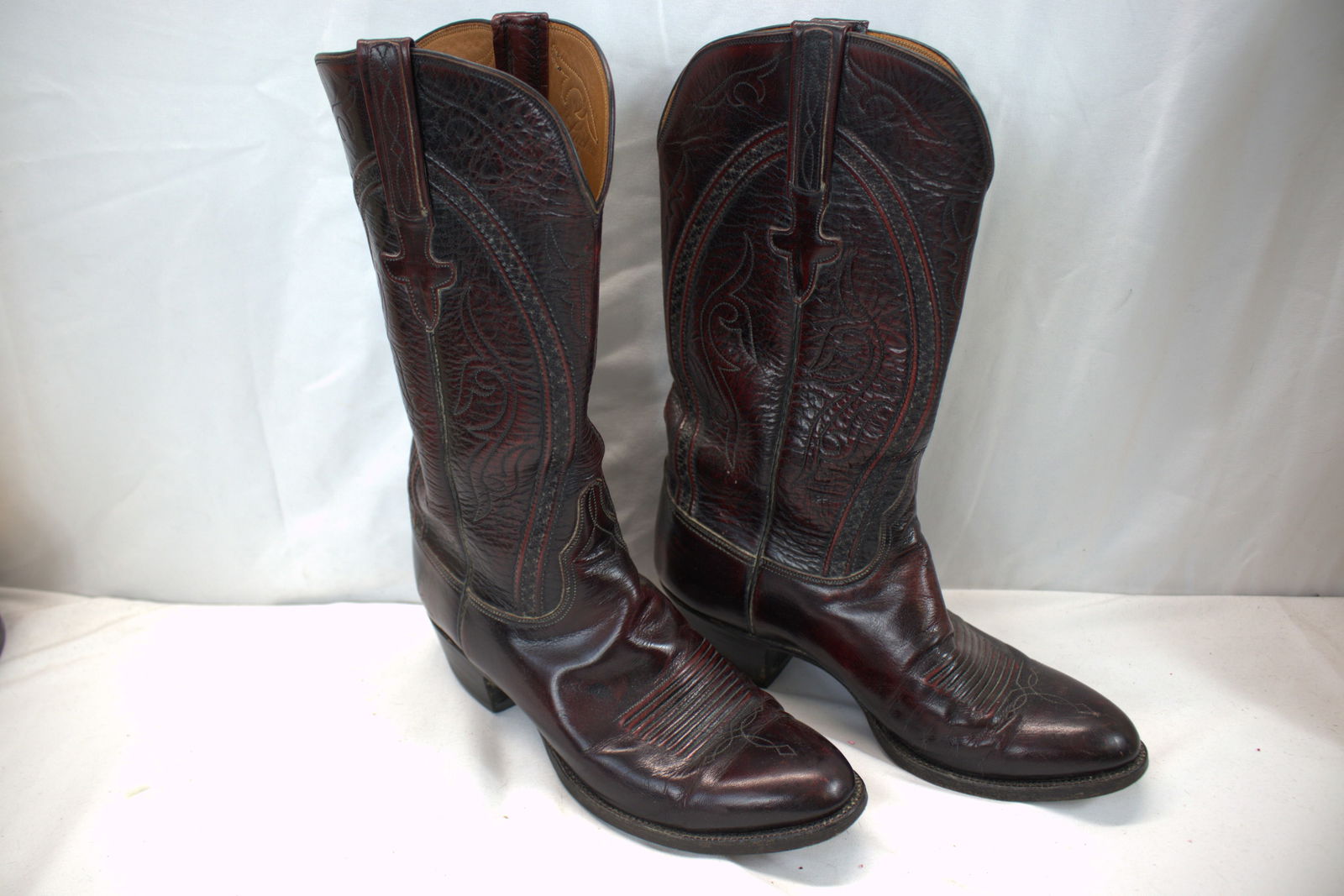 Vintage Lucchese Men's Cowboy Boots Brown Burgundy (1 of 7)