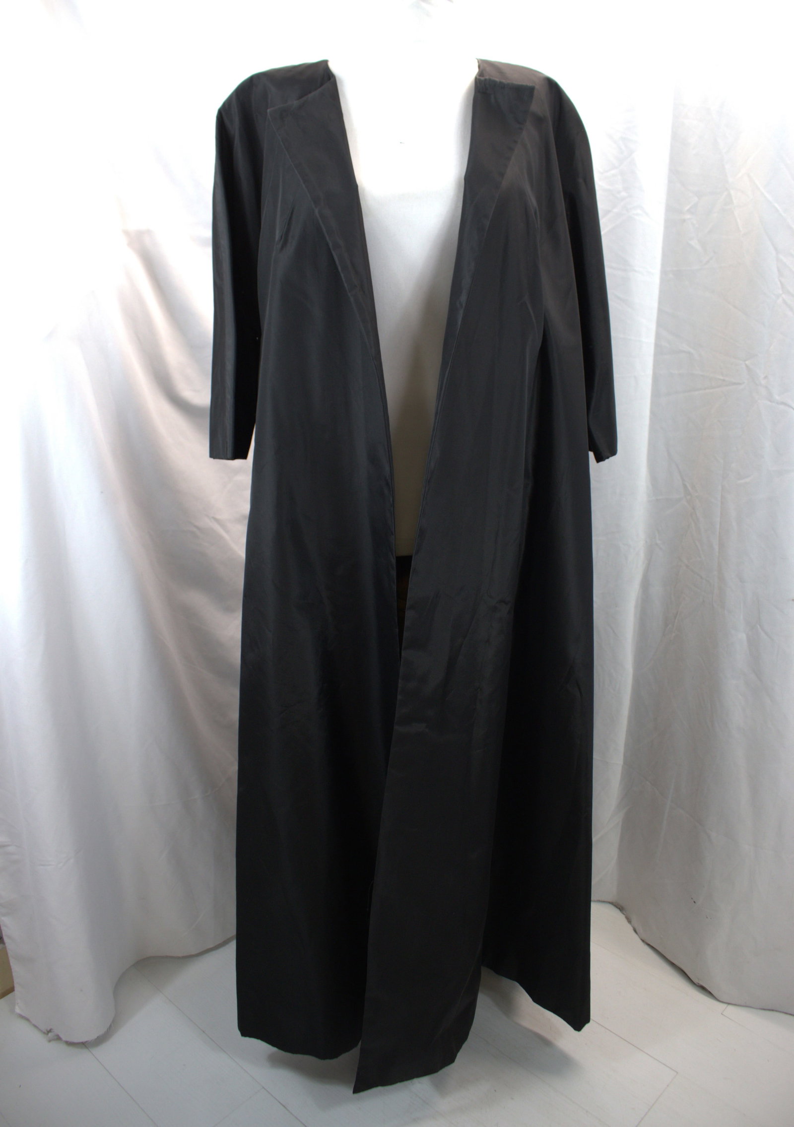 Vintage 1950's Jay Herbert Black Silk Taffeta Opera Coat: approx. 48 bust, good condition, see photo's