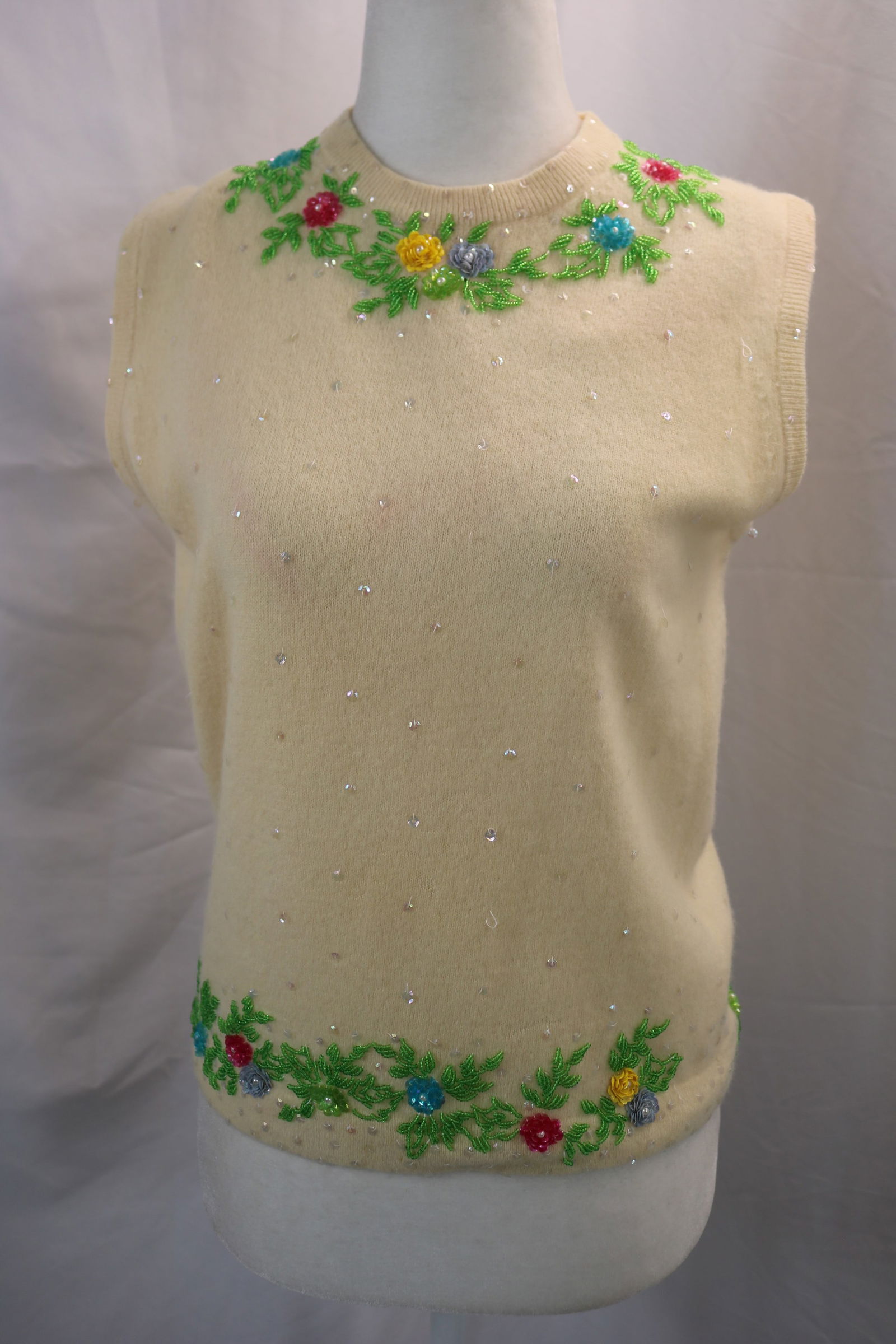 Vintage 1950's Beige Wool Sleeveless Sweater with Sequin & Beading: approx. 36 bust, 34 waist, some missing sequin, see photo's