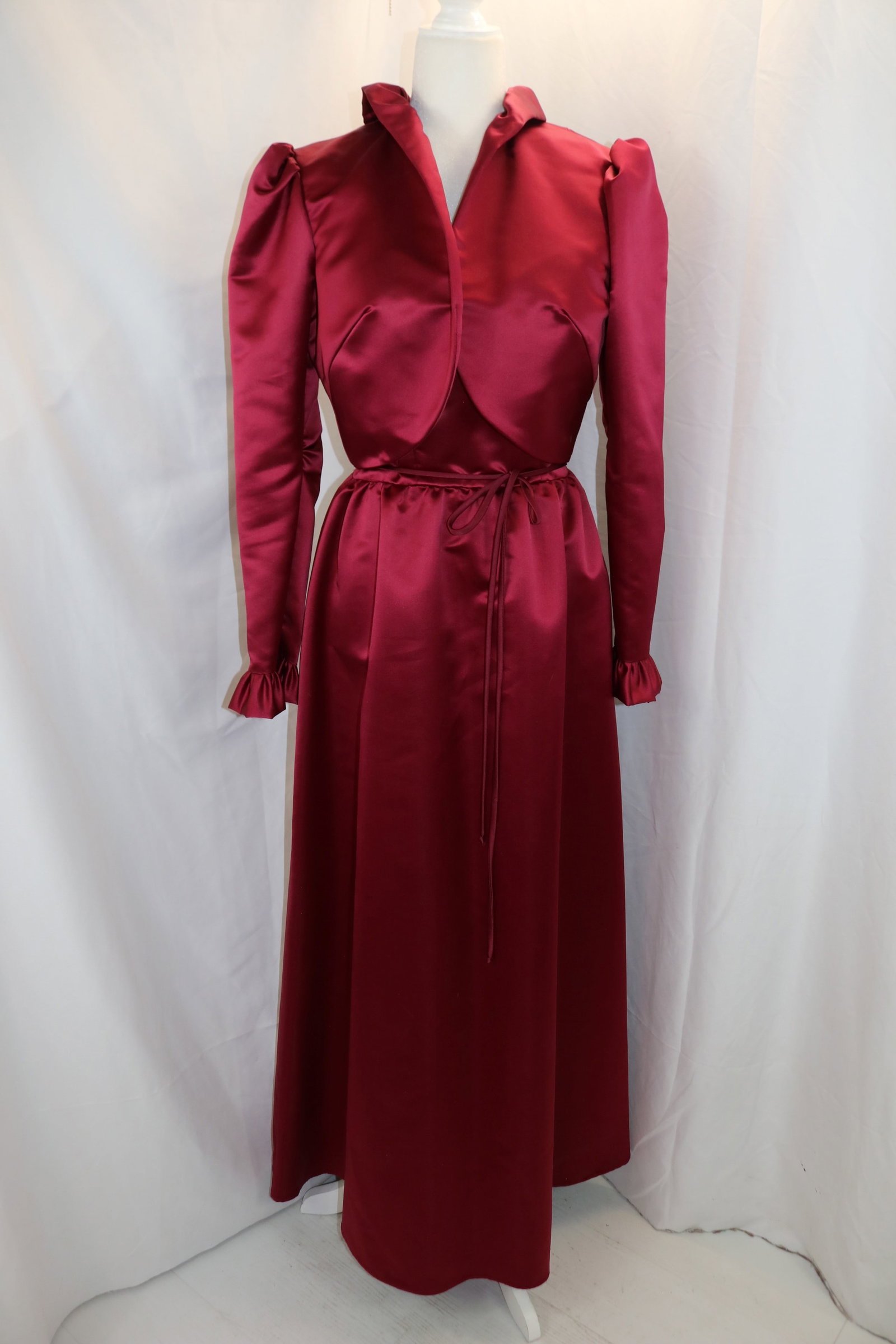 Vintage 1970's House of Bianchi Burgundy Satin Full Length Gown with Crop Jacket: approx. 36 bust, 27 waist, underarm powder and stains, see photo's