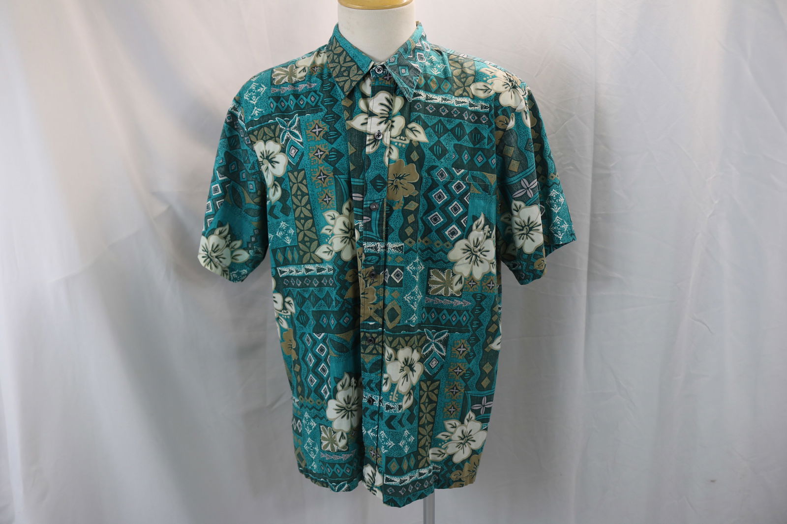 Vintage Men's Hawaiian Turquois Floral Cotton Shirt (1 of 6)