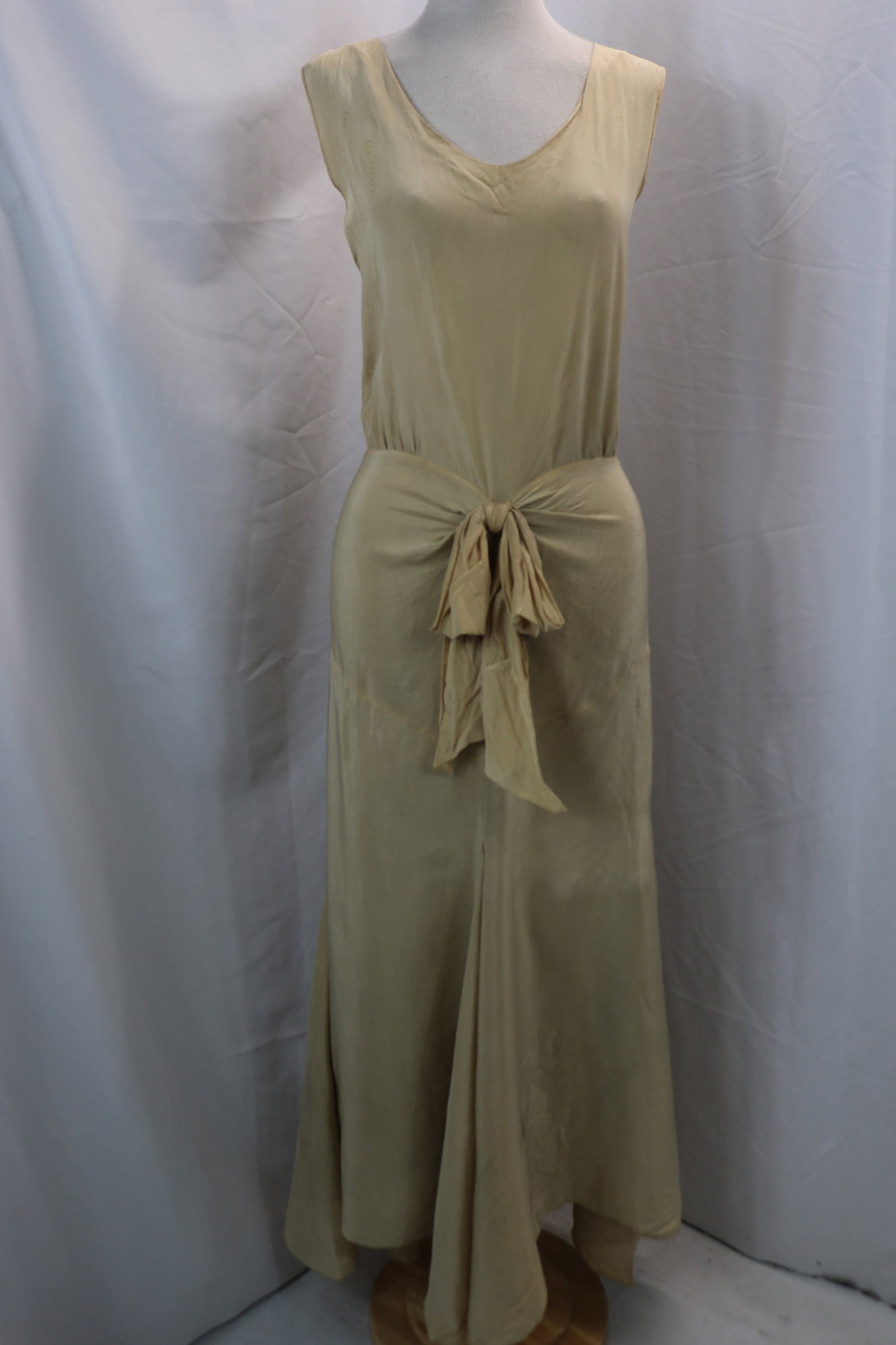 Vintage 1920's Beige Silk Gown with Bow: approx. 30 bust, a couple spots, some fade, and pin holes, see photo's