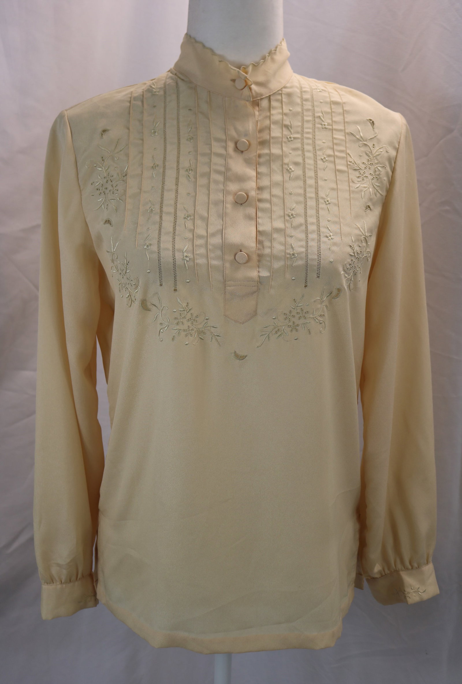 Vintage 1970's Today's Hand Embroidered Silk Blouse: approx. 38 bust, good condition, see photo's